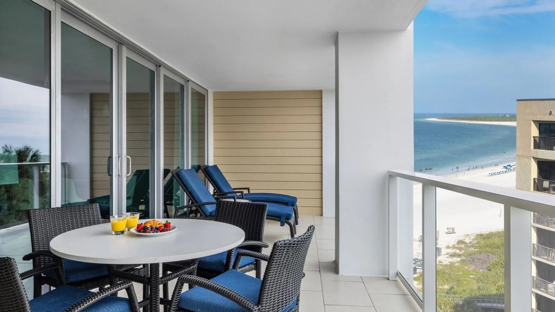 Hotel Marriott's Crystal Shores 4*