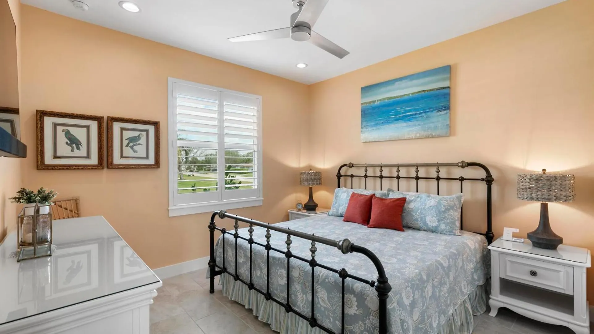 Stunning 3-bedroom Oasis With Private Pool And Luxurious Amenities *