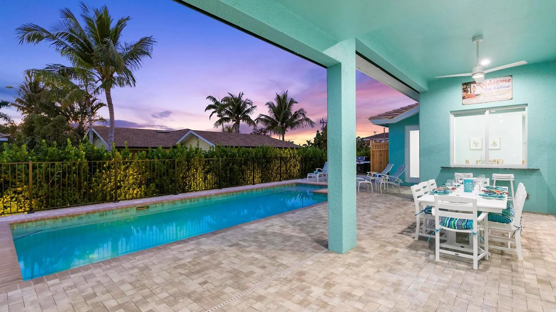 Holiday home Stunning 3-bedroom Oasis With Private Pool And Luxurious Amenities *