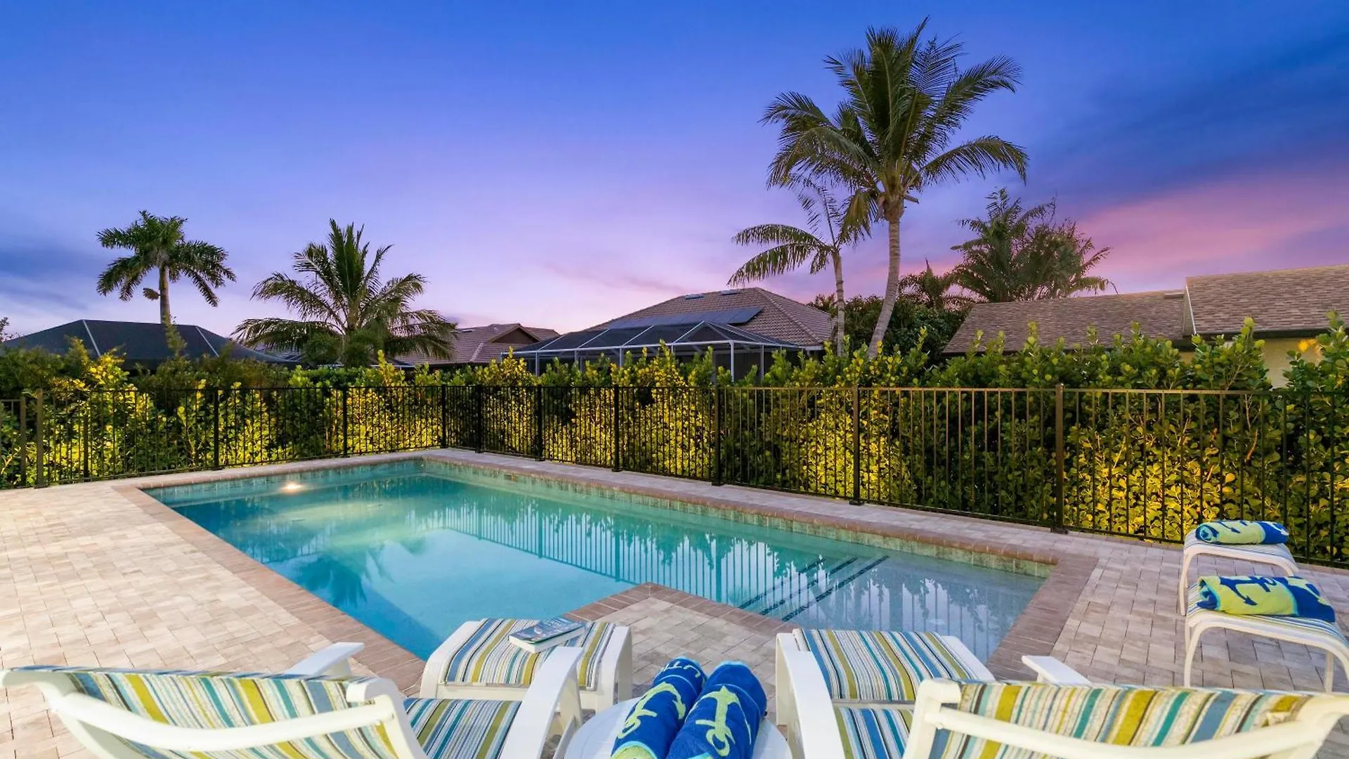 Stunning 3-bedroom Oasis With Private Pool And Luxurious Amenities Holiday home Marco Island