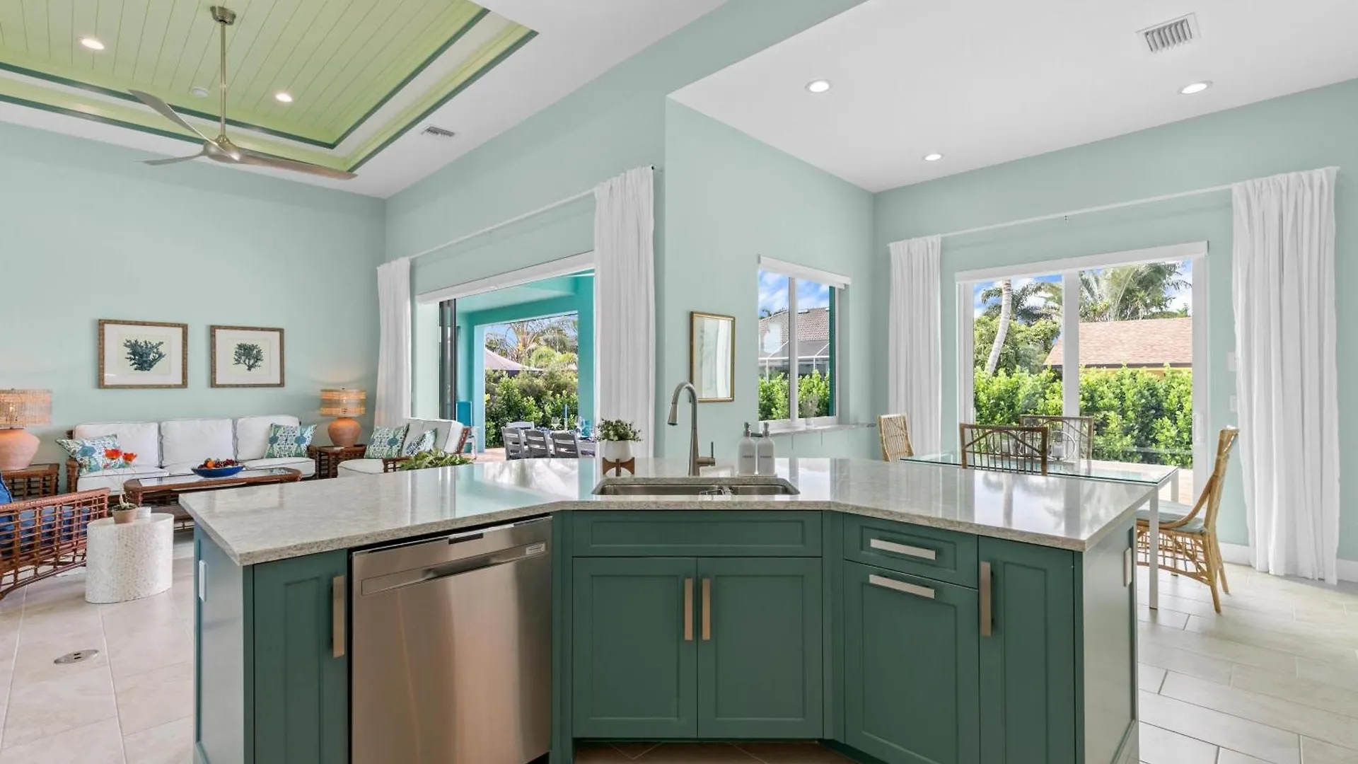 Stunning 3-bedroom Oasis With Private Pool And Luxurious Amenities Holiday home Marco Island