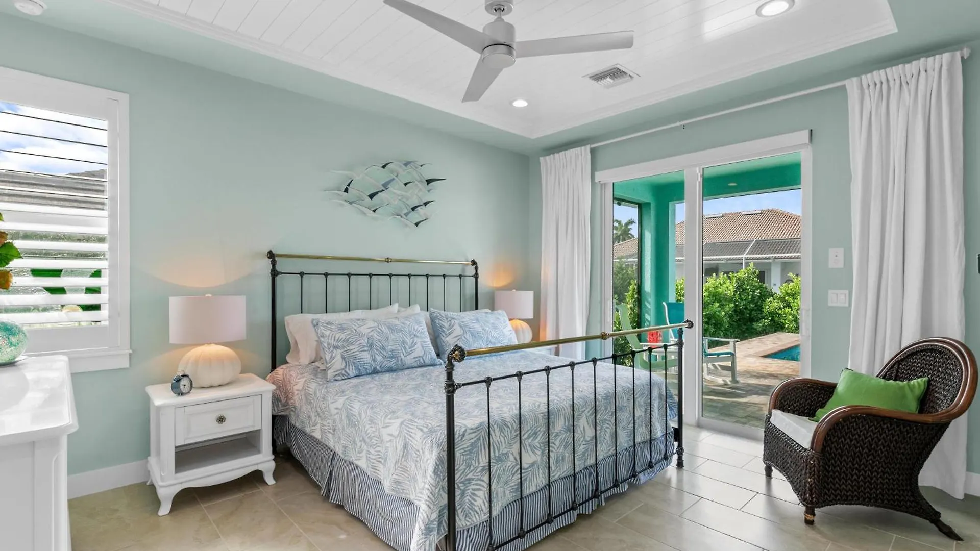 Stunning 3-bedroom Oasis With Private Pool And Luxurious Amenities *