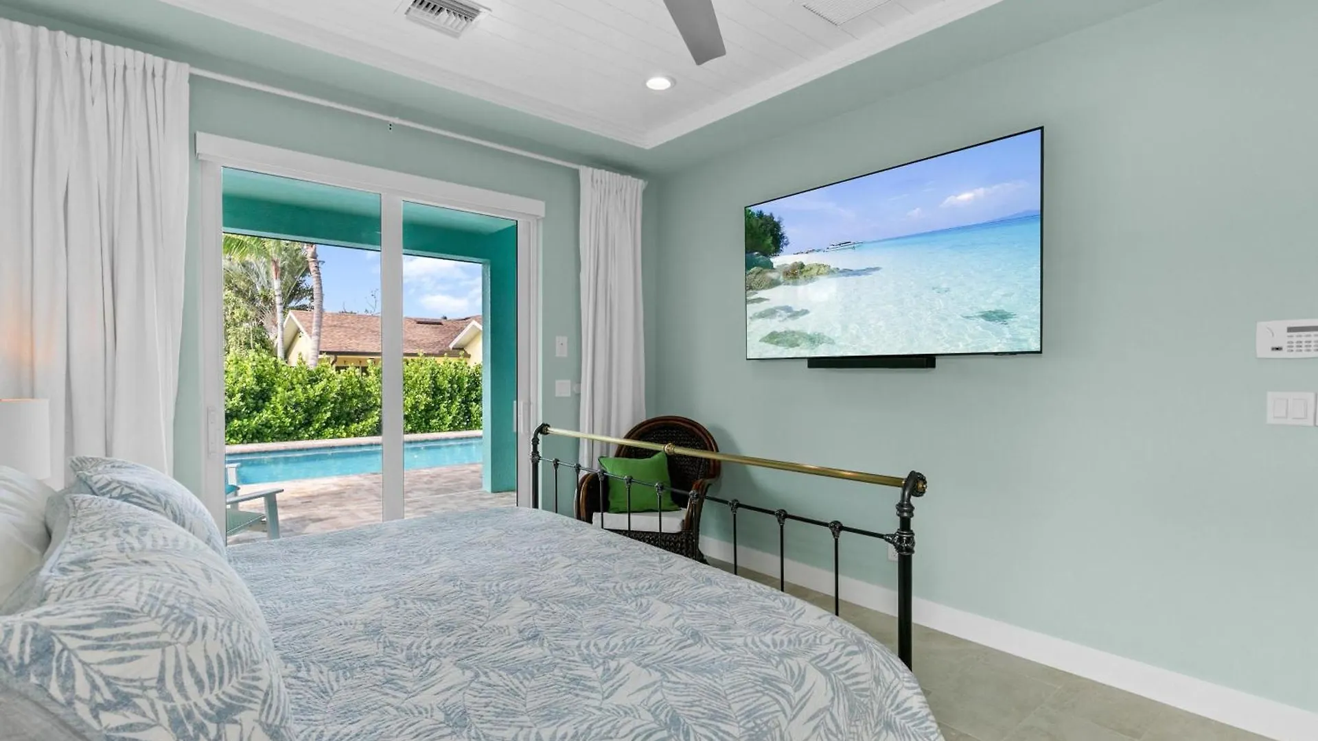 Stunning 3-bedroom Oasis With Private Pool And Luxurious Amenities Holiday home *