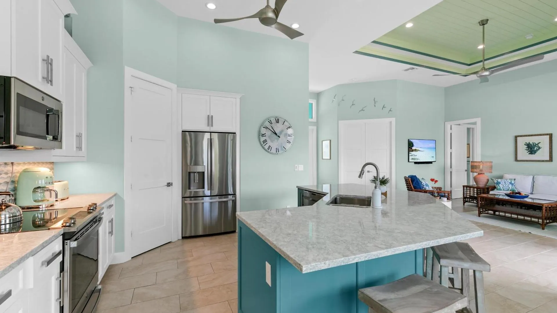 Holiday home Stunning 3-bedroom Oasis With Private Pool And Luxurious Amenities *