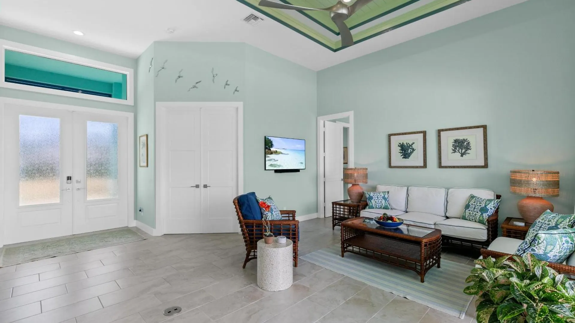 Stunning 3-bedroom Oasis With Private Pool And Luxurious Amenities * Marco Island