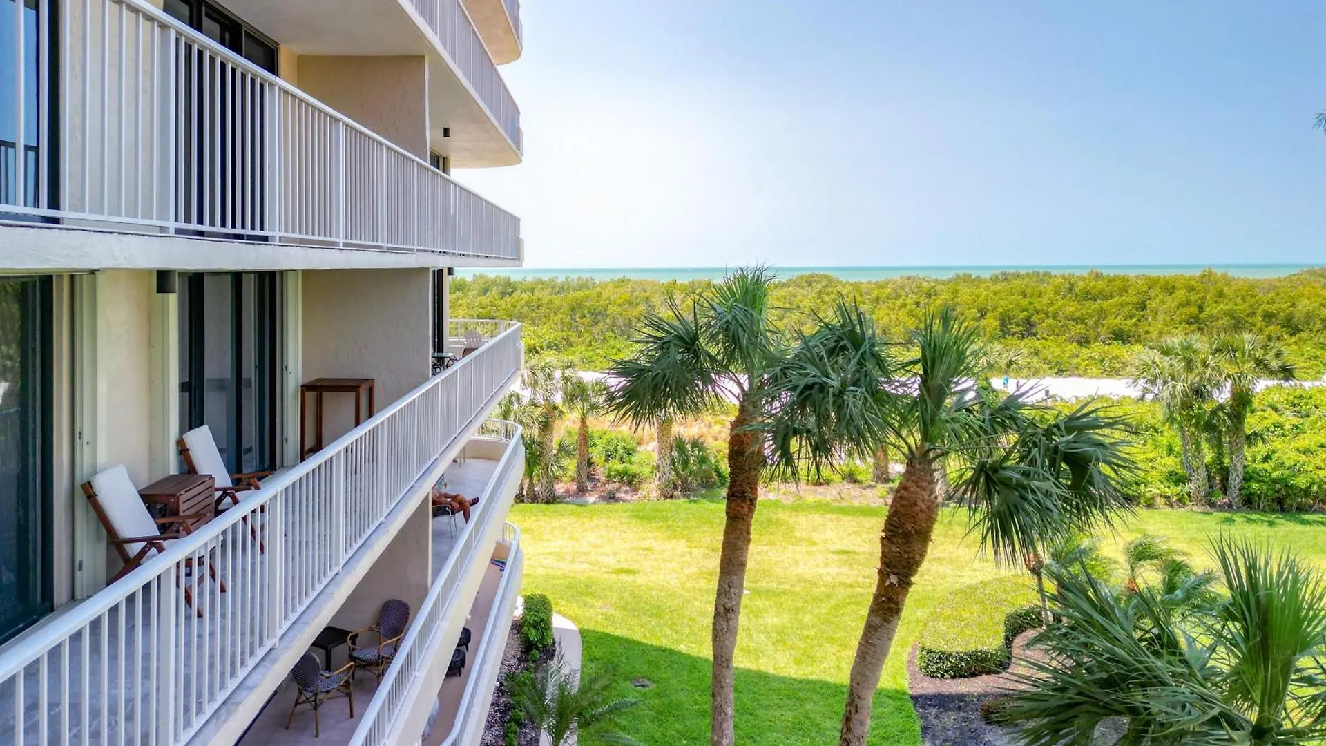 Apartment Front In Paradise