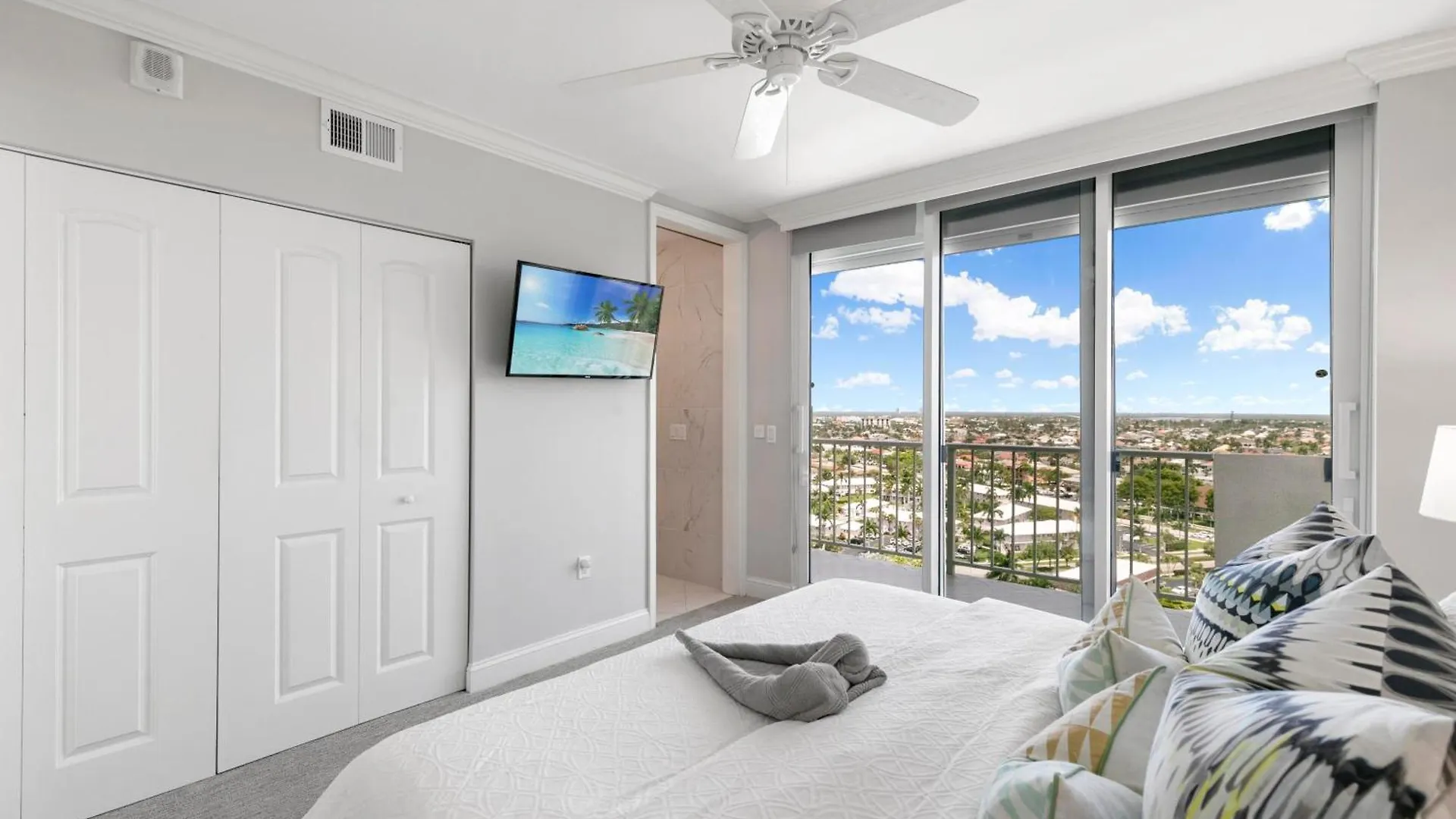 1706 South Admiralty House Marco Island