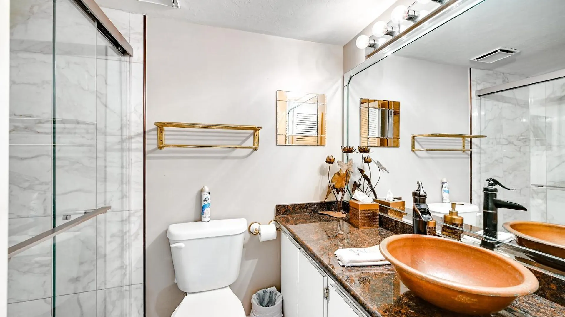Apartment Waterfront Less Than Quarter Mi To Beach! *