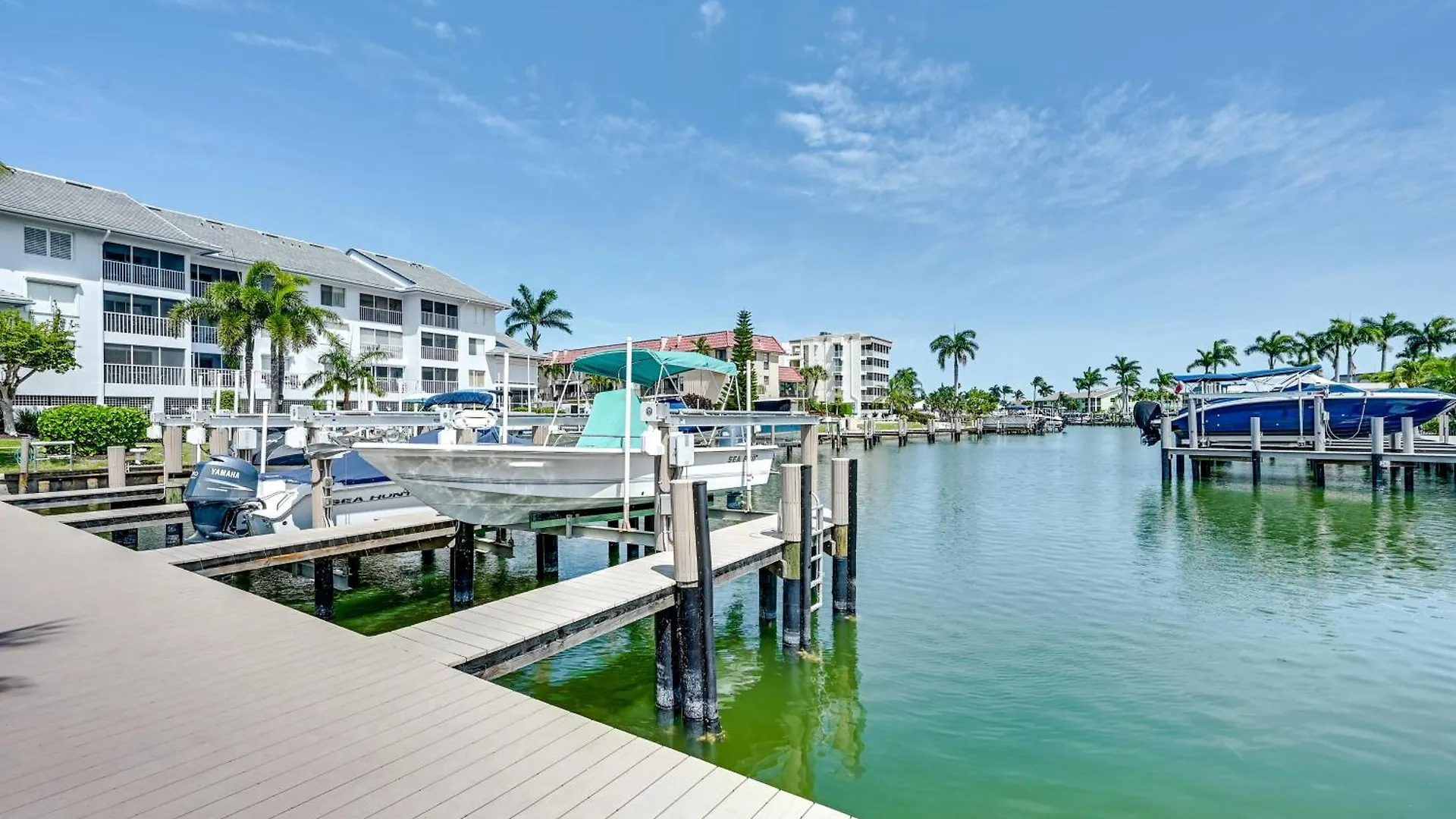 Waterfront Less Than Quarter Mi To Beach!