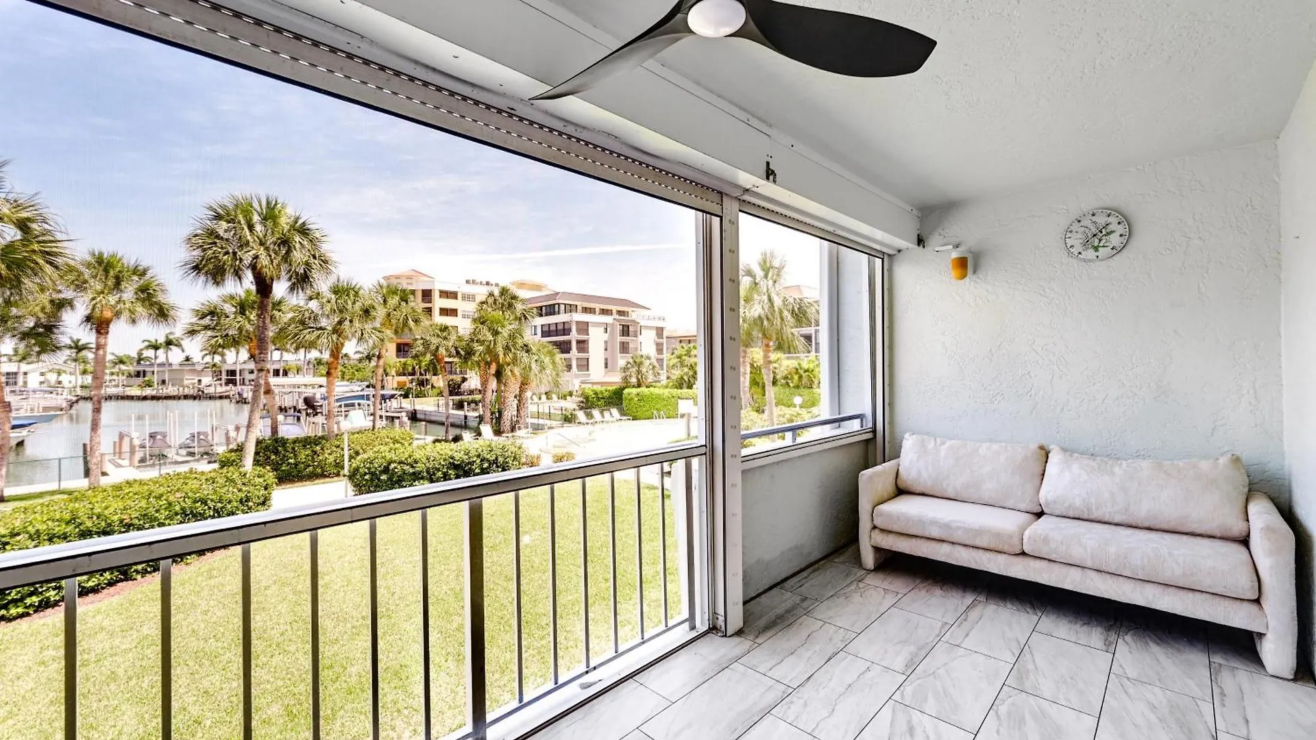 Waterfront Less Than Quarter Mi To Beach! Apartment *