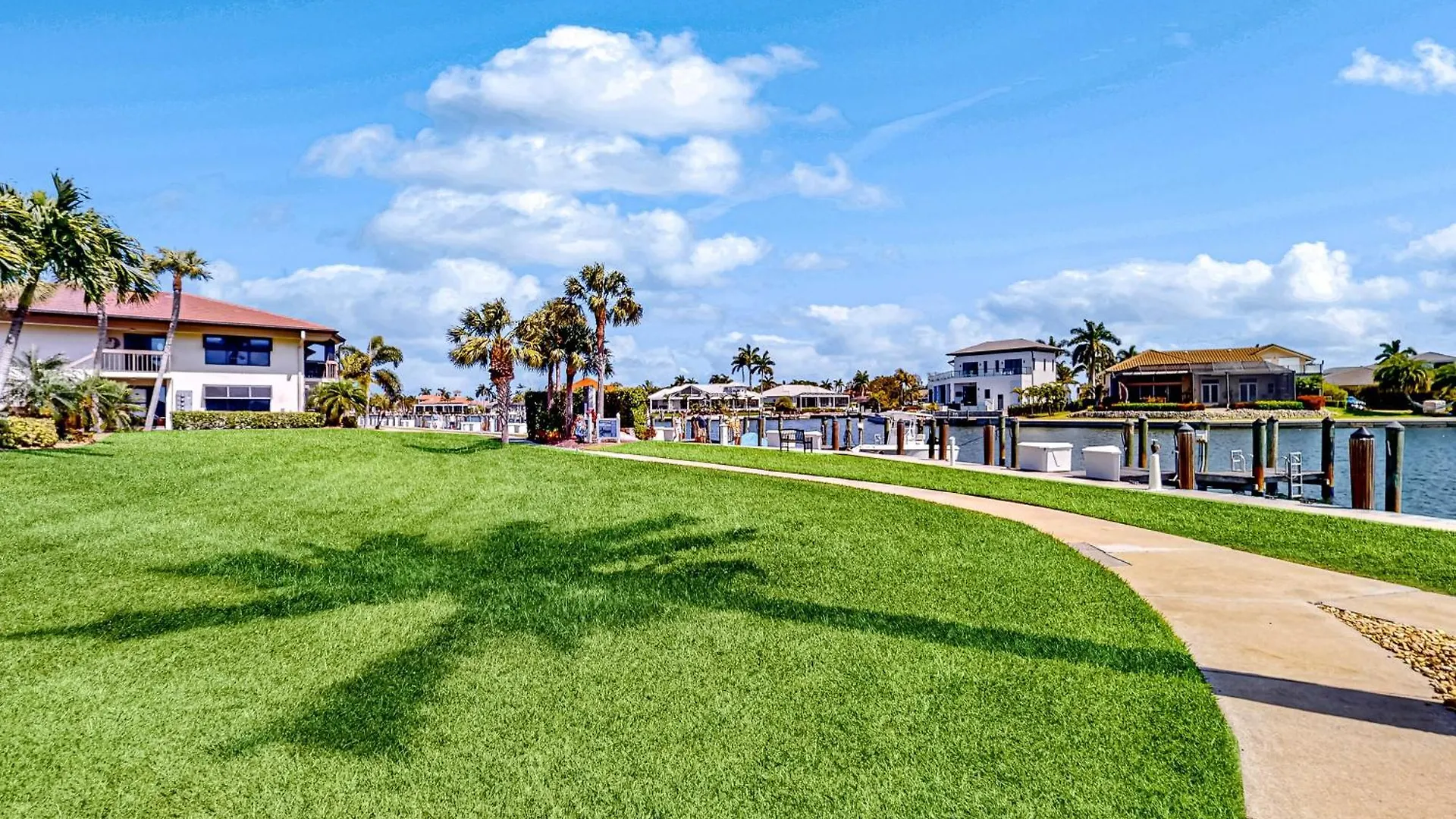 Seaview Court 402 Apartment Marco Island