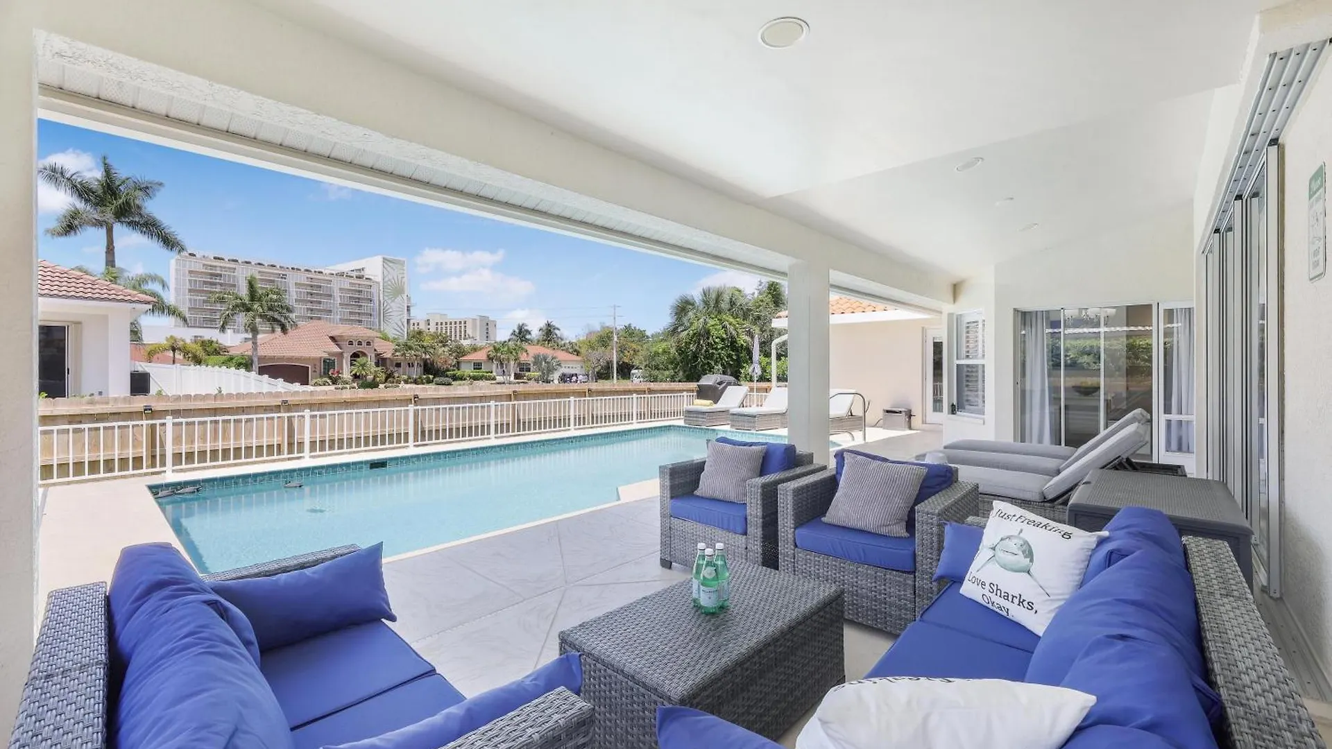 670 Wren Street Holiday home