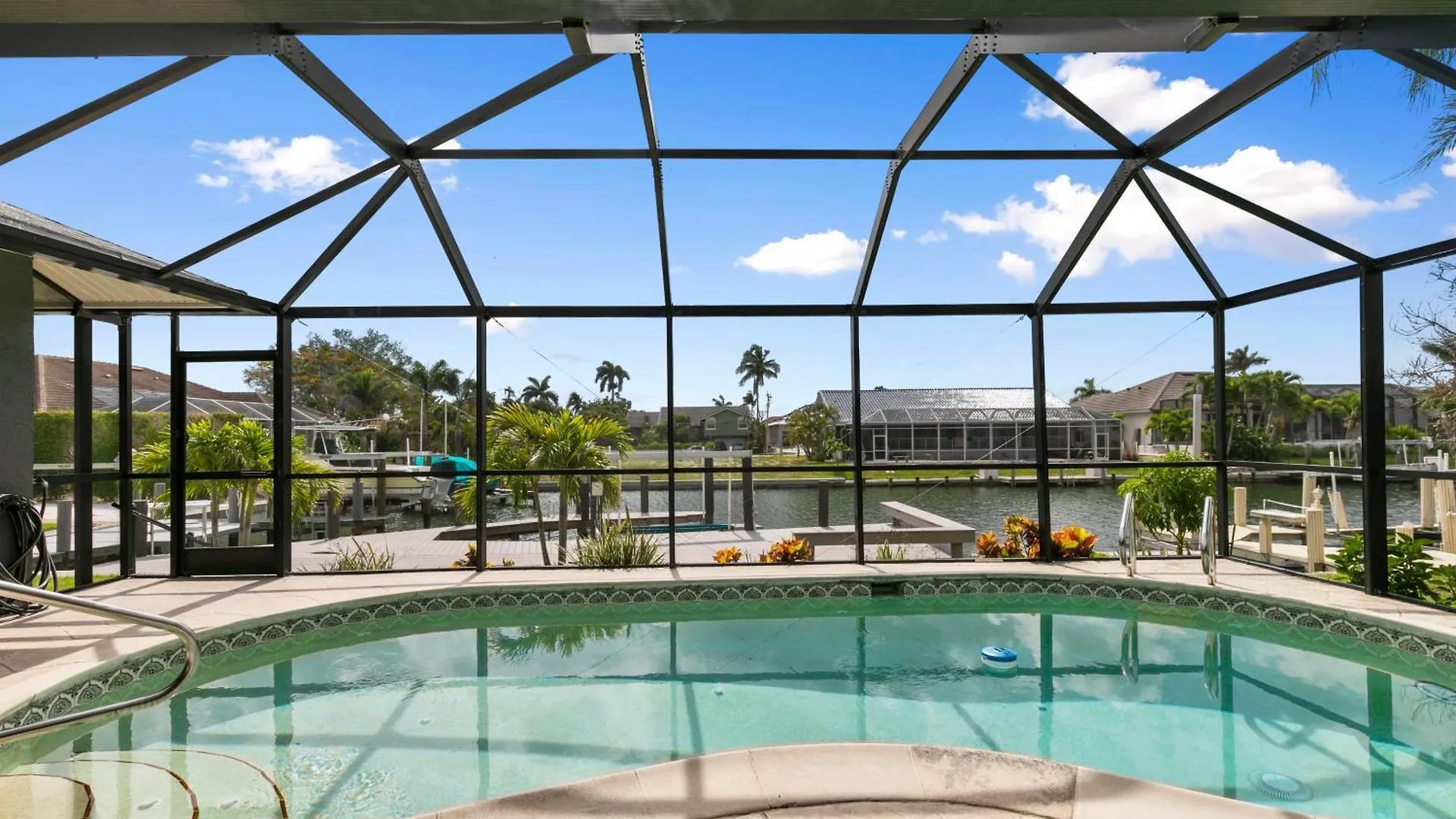 Luxurious Waterfront Oasis In - Perfect For Families And Friends Marco Island