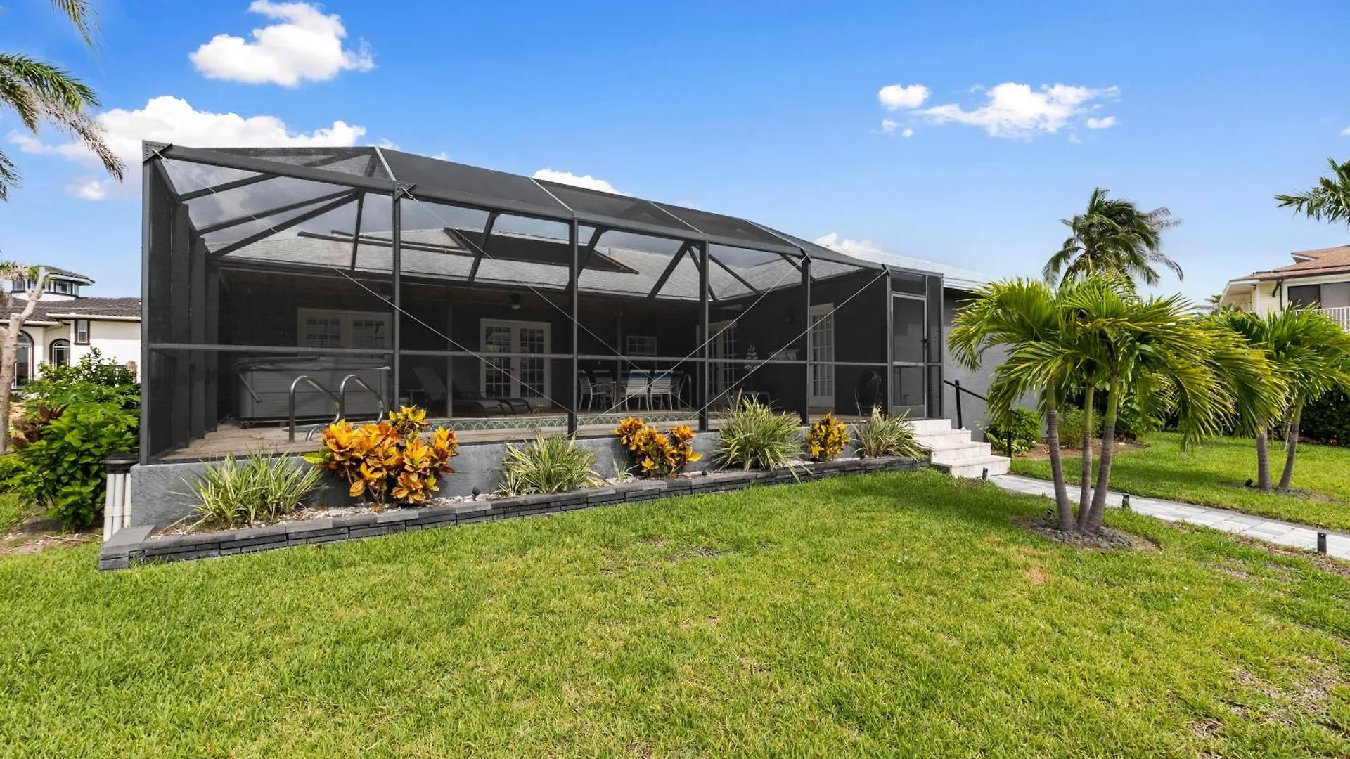 Holiday home Luxurious Waterfront Oasis In - Perfect For Families And Friends Marco Island