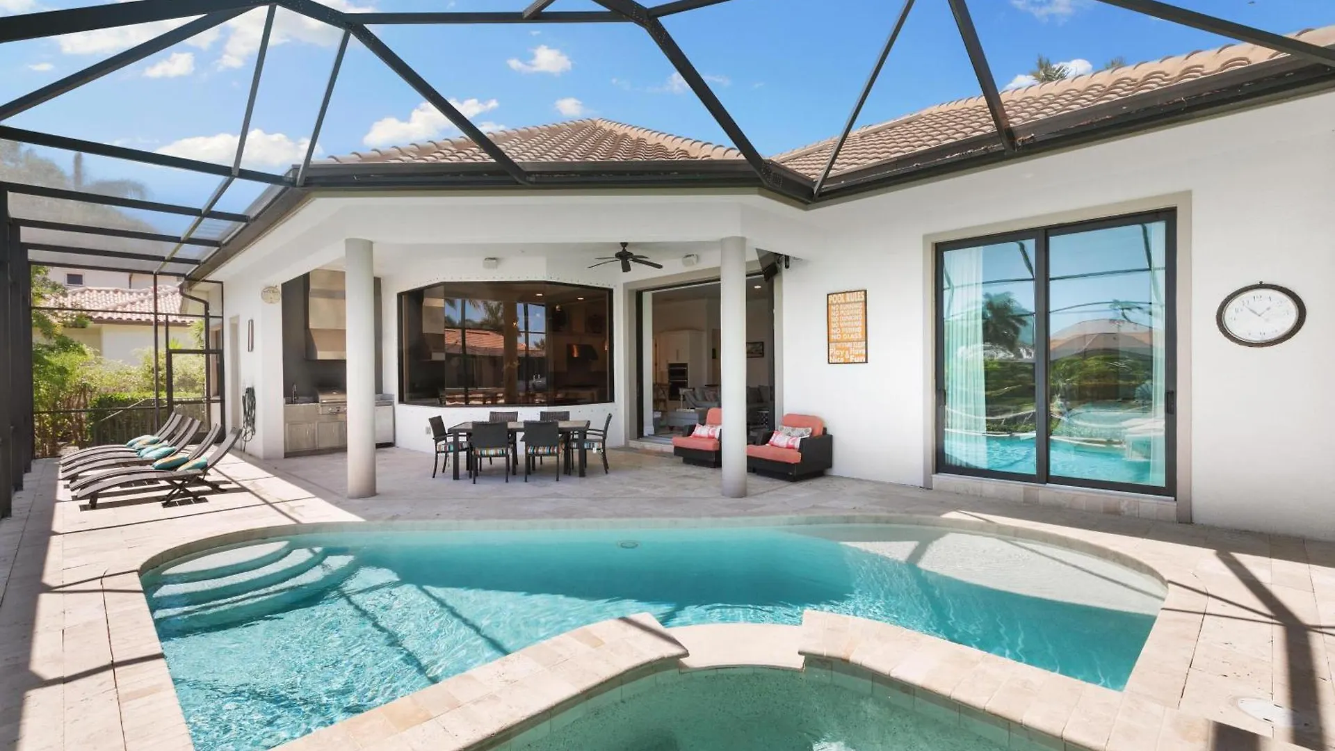 Holiday home Stunning Luxurious Waterfront Oasis - Breathtaking *
