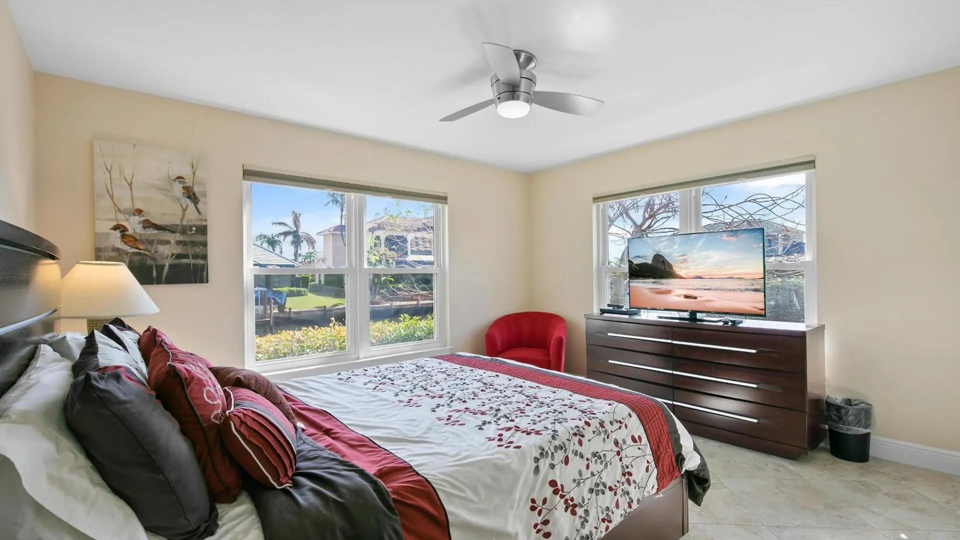 Holiday home Coastal Haven Stylish Getaway In