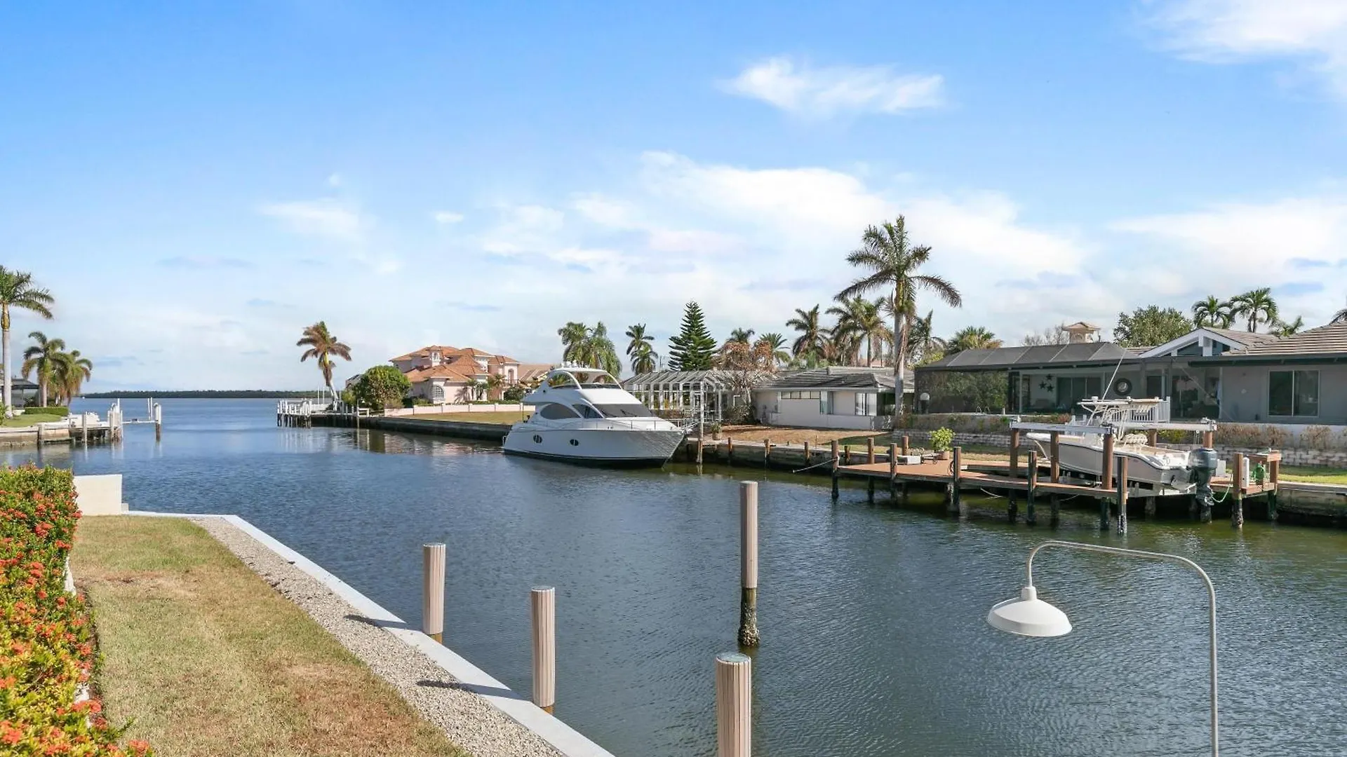 Coastal Haven Stylish Getaway In *