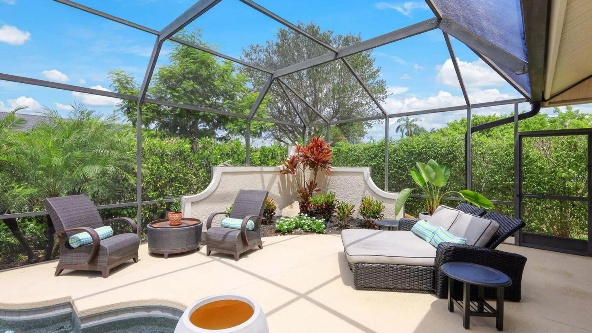 Holiday home 4br Ritzy Marco L Lush Pool