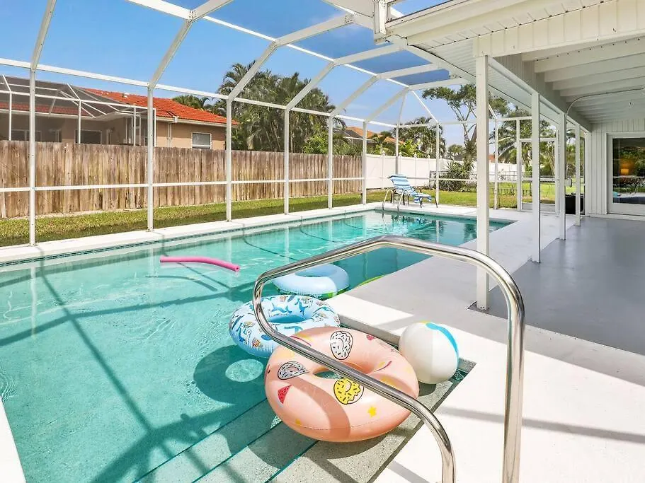 Holiday home Elevated 1152 - Serene Family Friendly 4 Bed Pool Marco Island