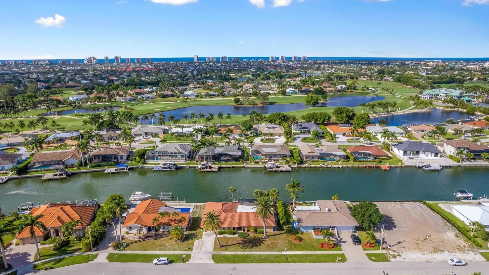 Serenity By The Water 3-bedroom Luxury Escape With King Beds In A Tranquil Setting Marco Island