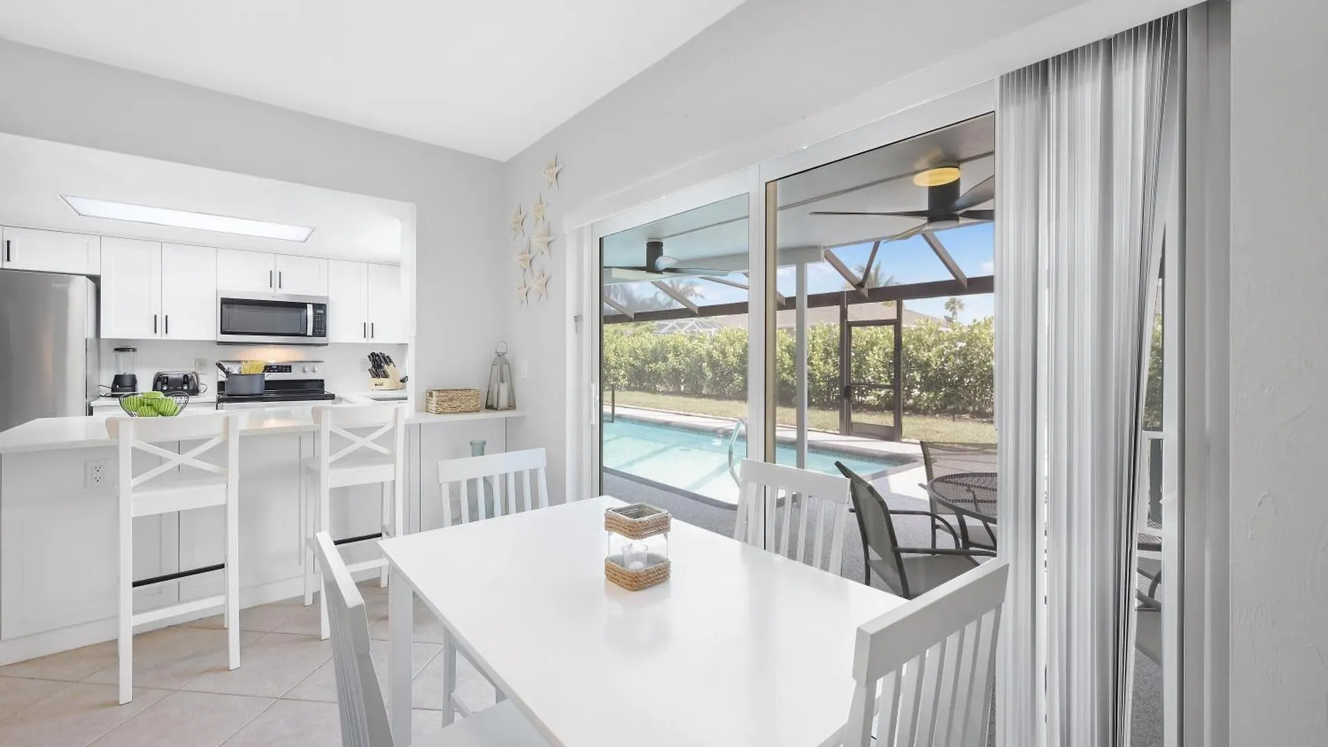 1217 Bluebird Avenue Holiday home