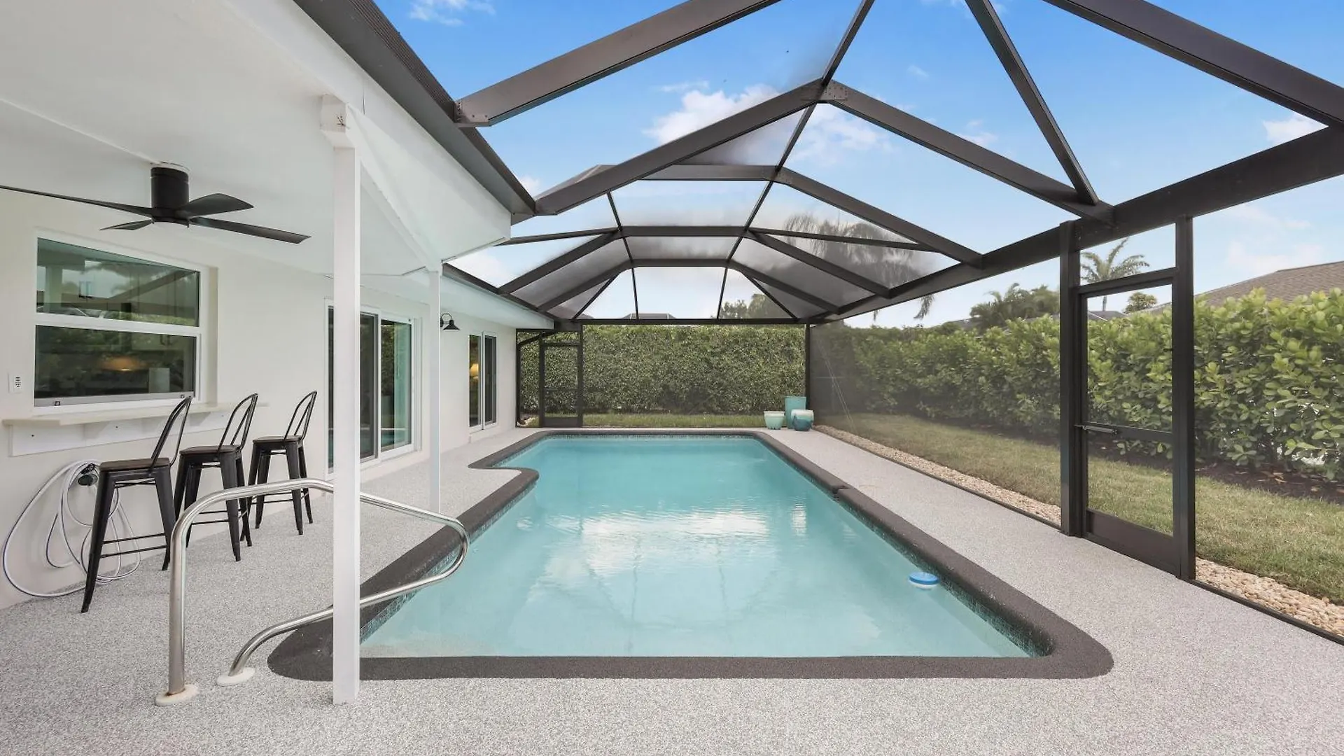 1217 Bluebird Avenue Holiday home *
