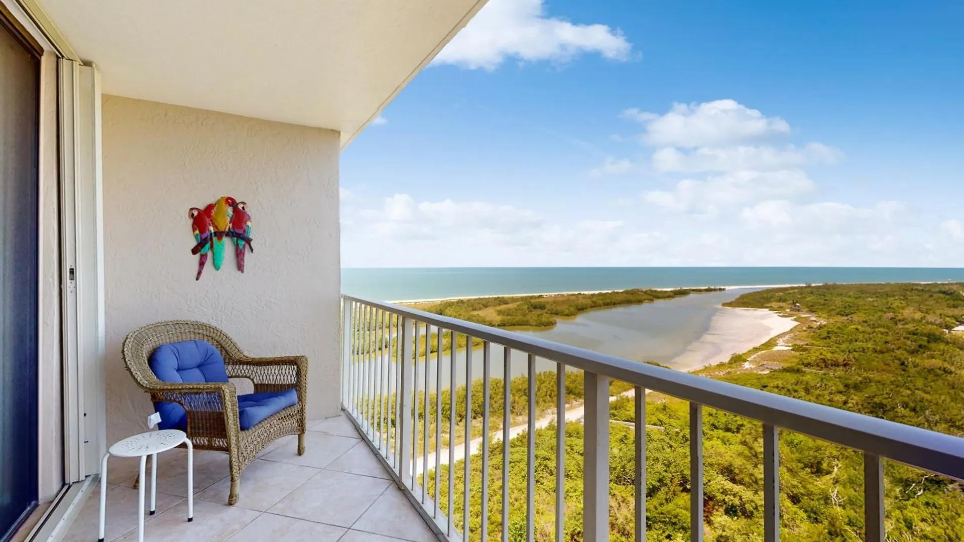 Seaview Sunsets Apartment