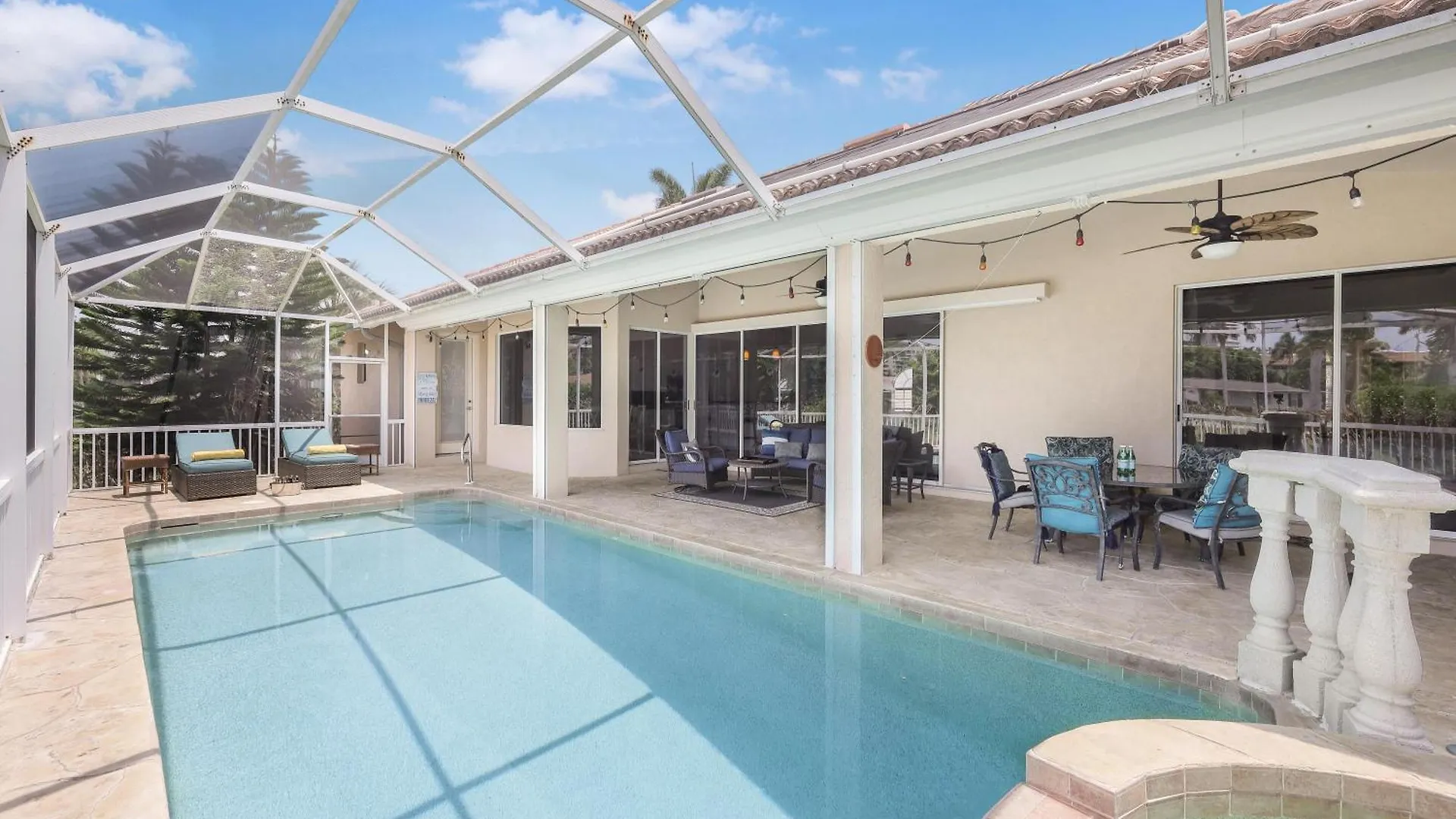 220 Beachcomber Street Holiday home Marco Island