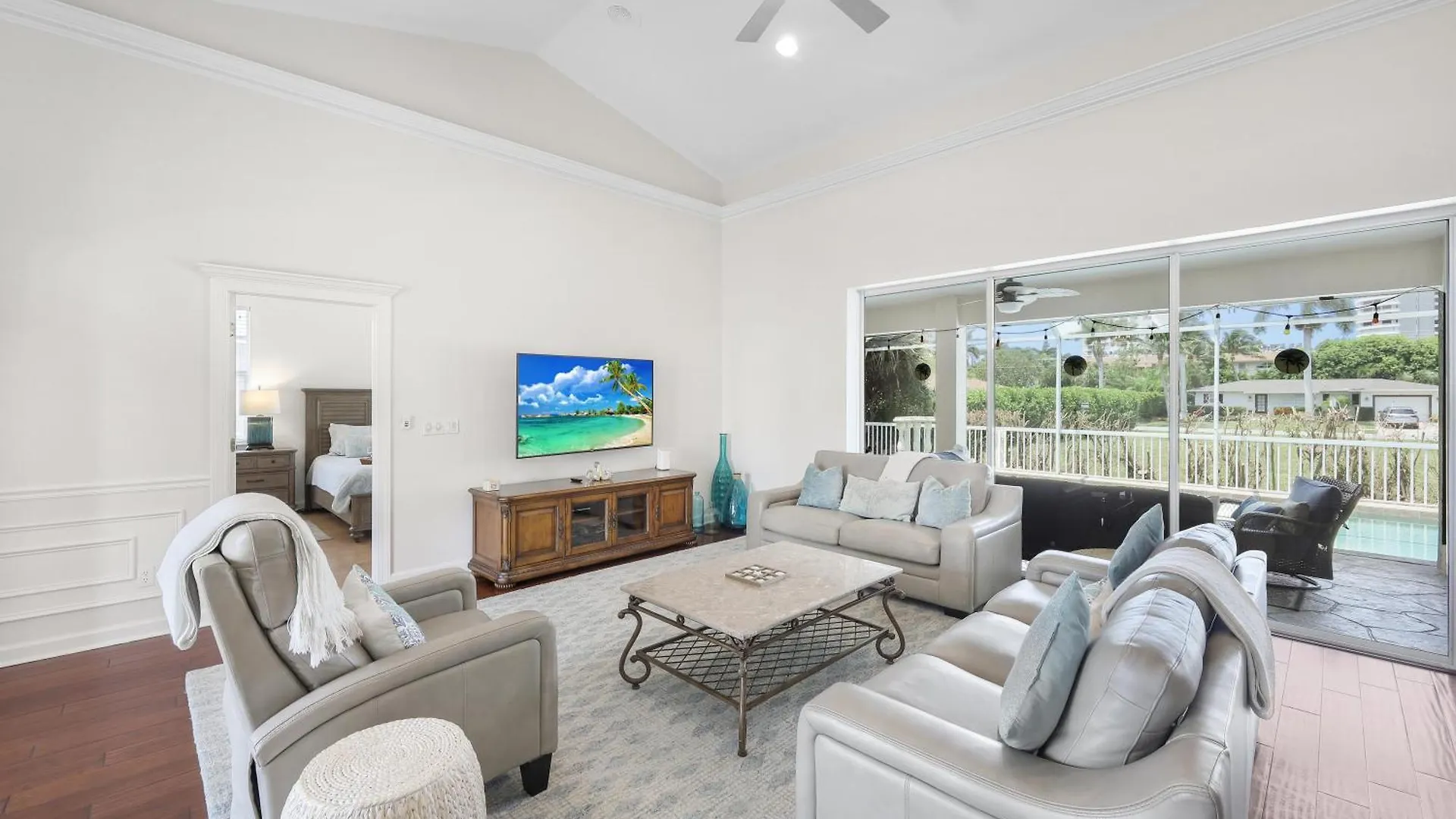 220 Beachcomber Street Holiday home *