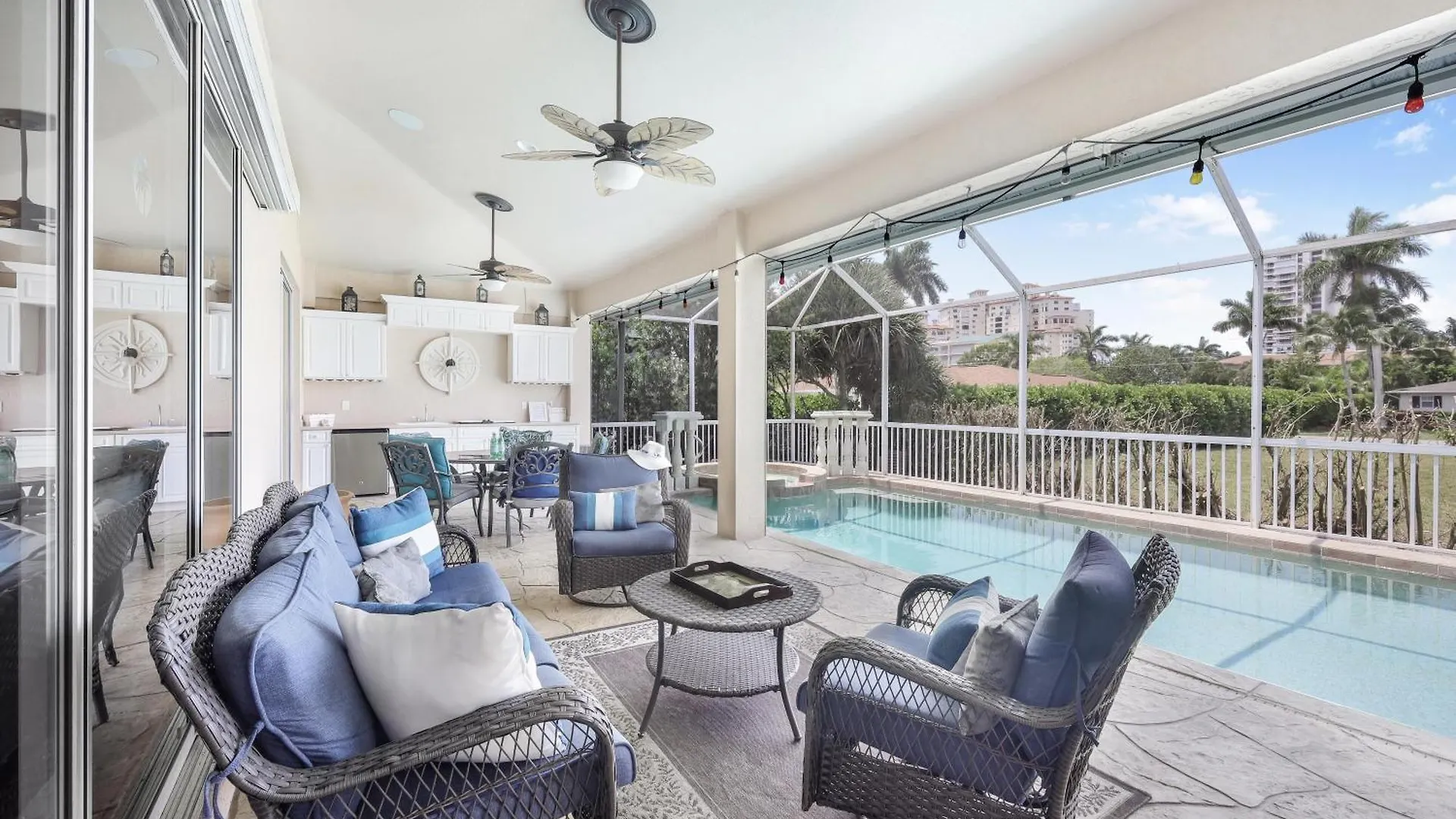 220 Beachcomber Street Holiday home Marco Island