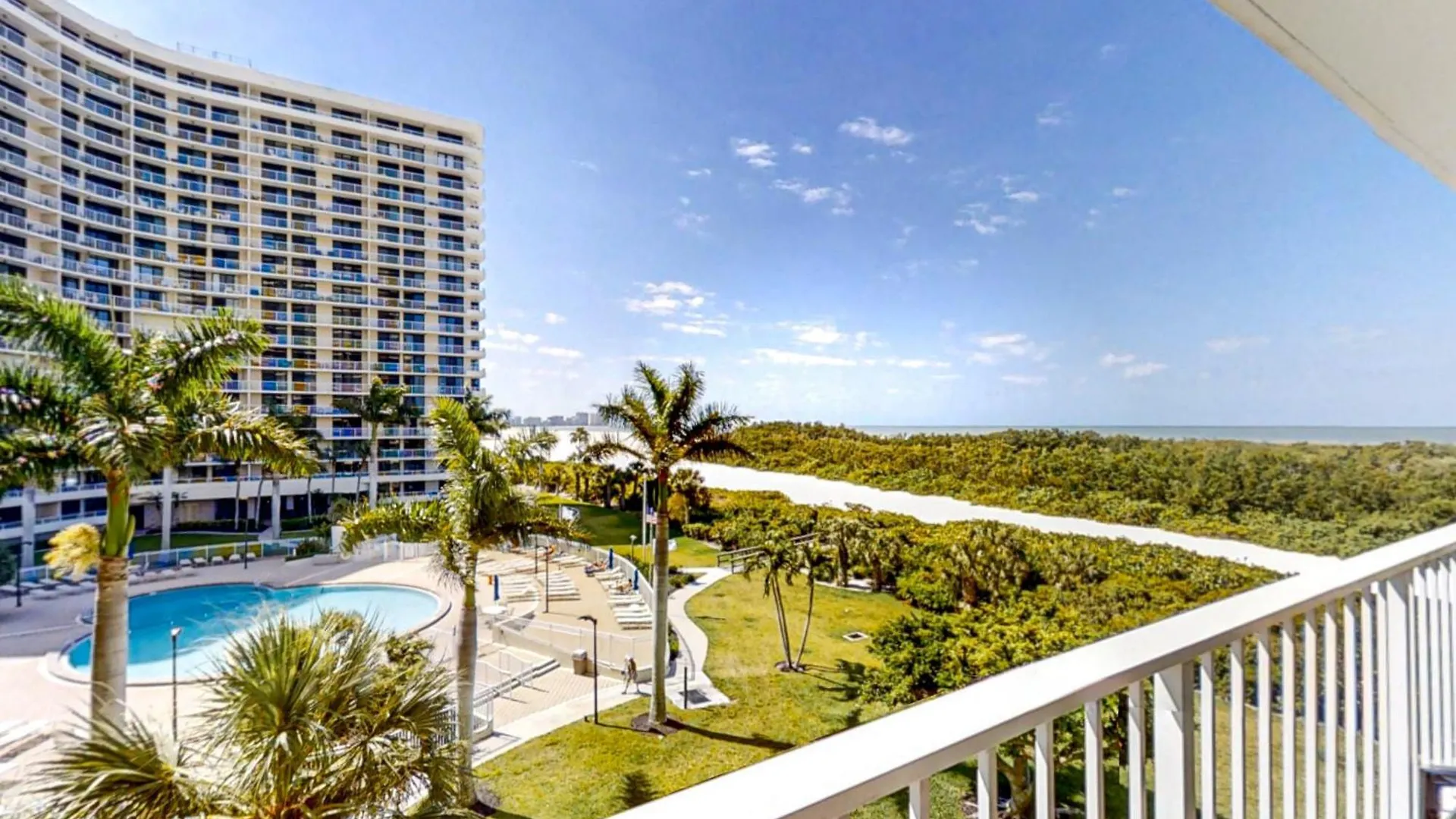 South Seas Serenity Apartment *