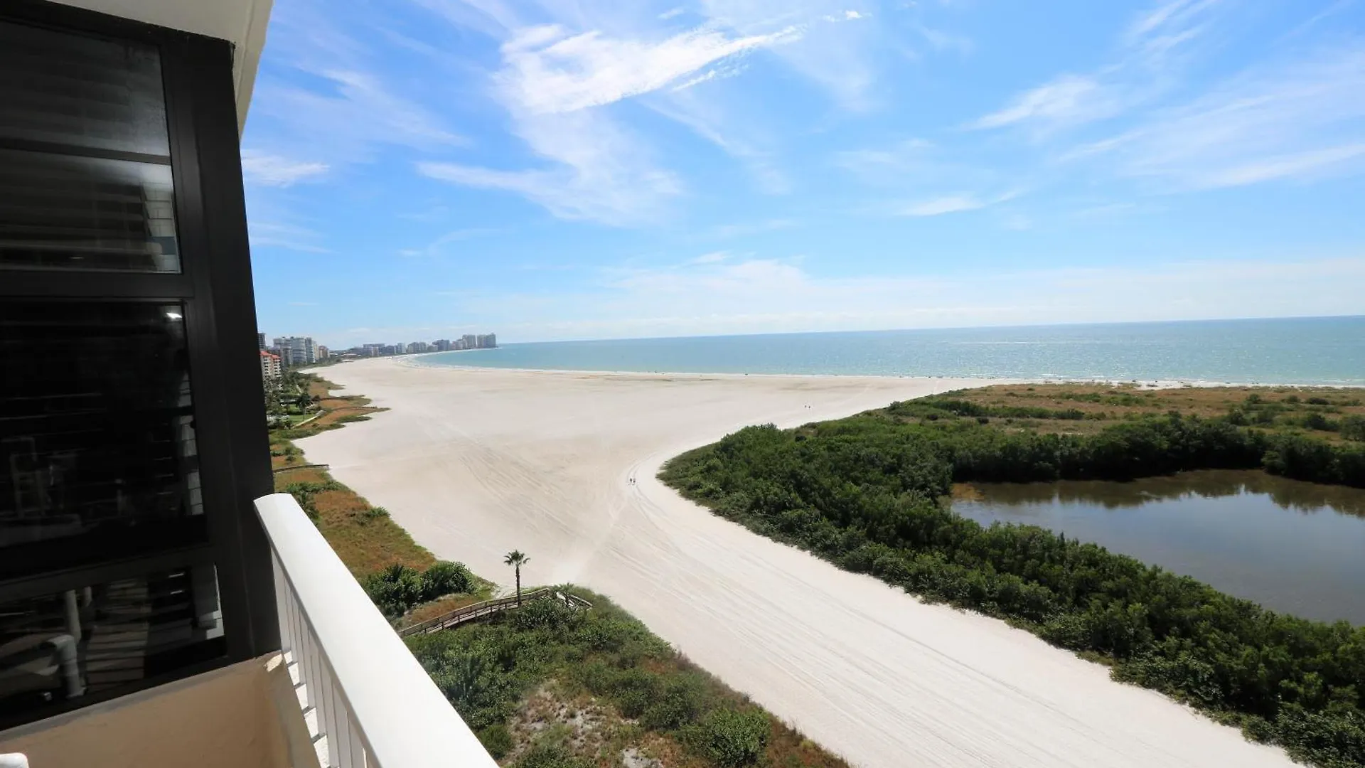 Panoramic Views, Private Balcony On 15th Floor, End Unit