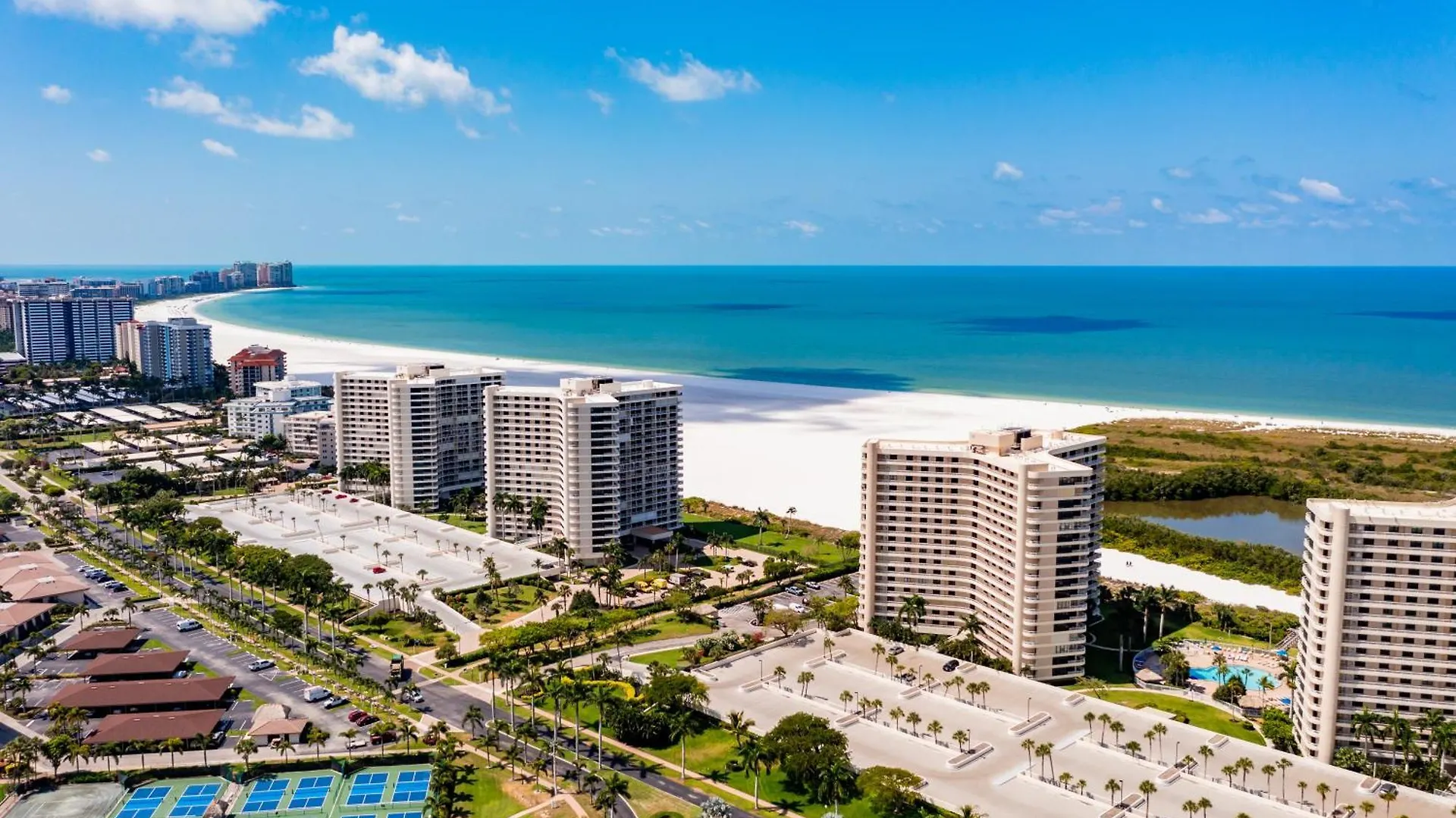 Panoramic Views, Private Balcony On 15th Floor, End Unit