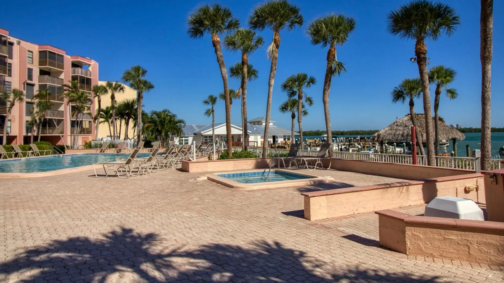Island Whispers Hideaway * Marco Island