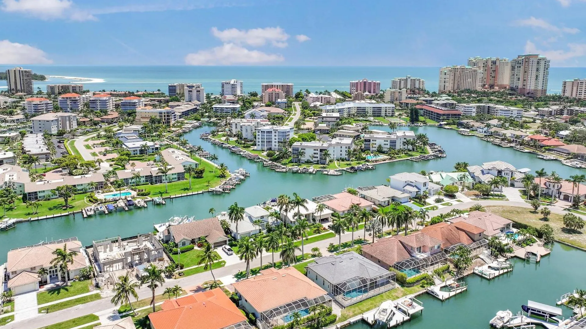 855 Banyan Court