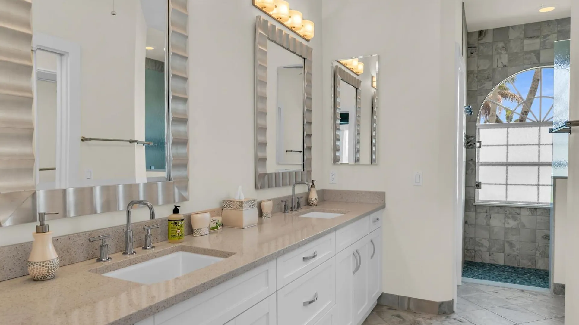 Waterfront 3 Bed I Wide Water Views I Heated Pool Marco Island