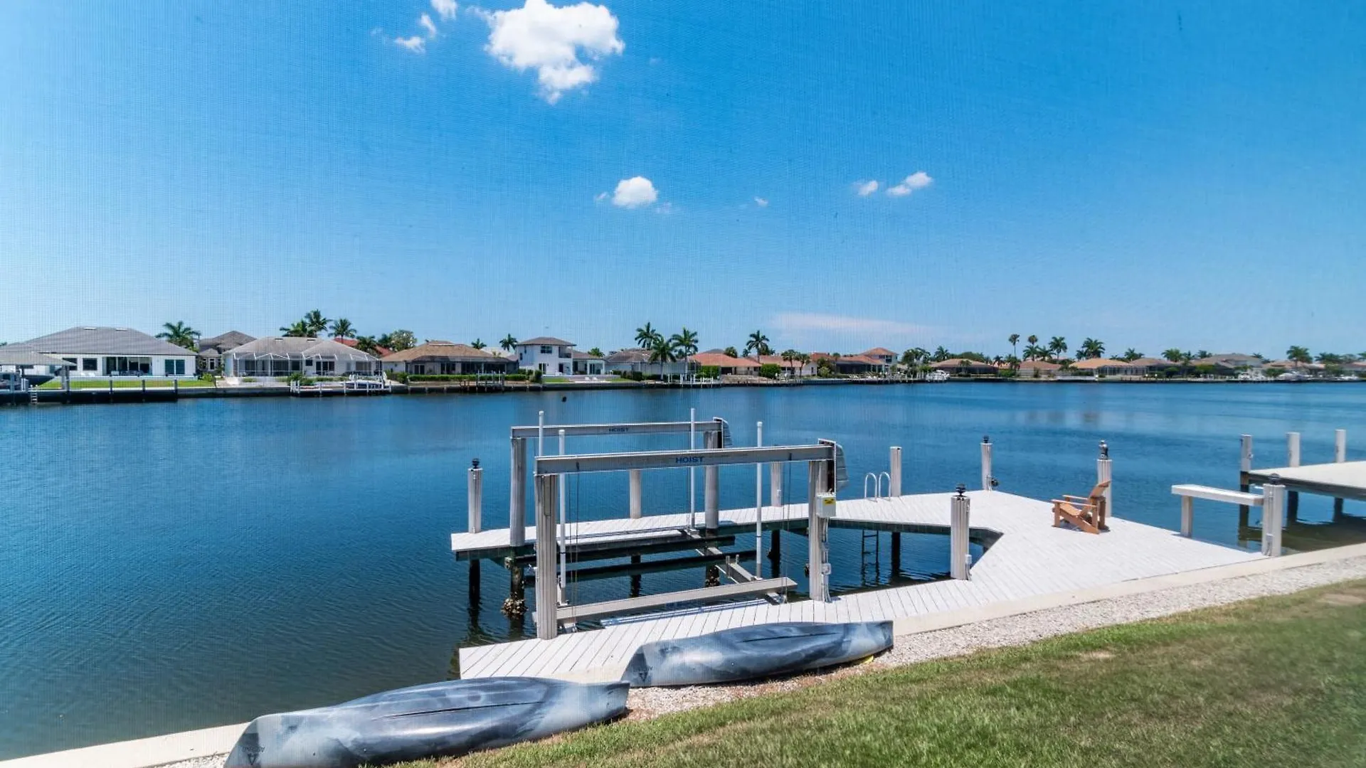 Holiday home Waterfront 3 Bed I Wide Water Views I Heated Pool Marco Island