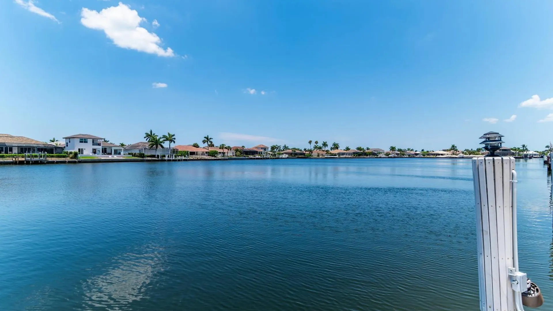 Waterfront 3 Bed I Wide Water Views I Heated Pool