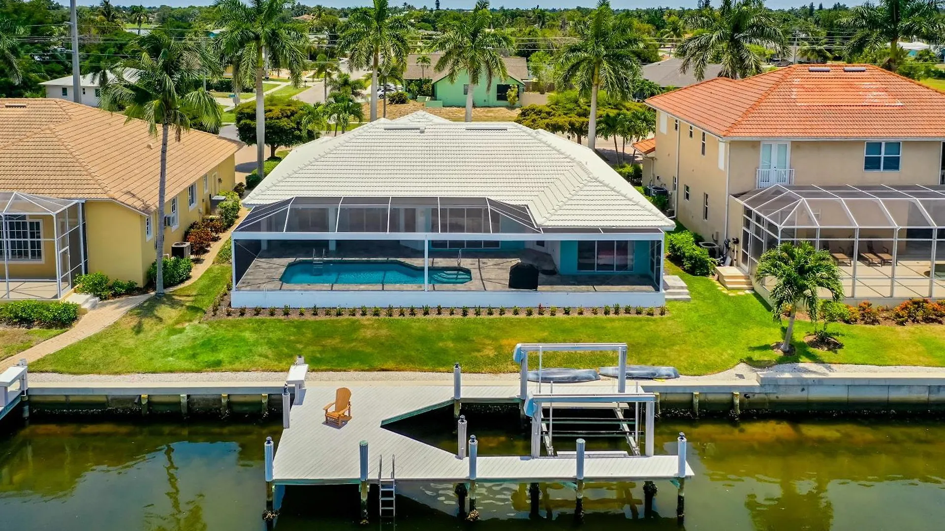Waterfront 3 Bed I Wide Water Views I Heated Pool