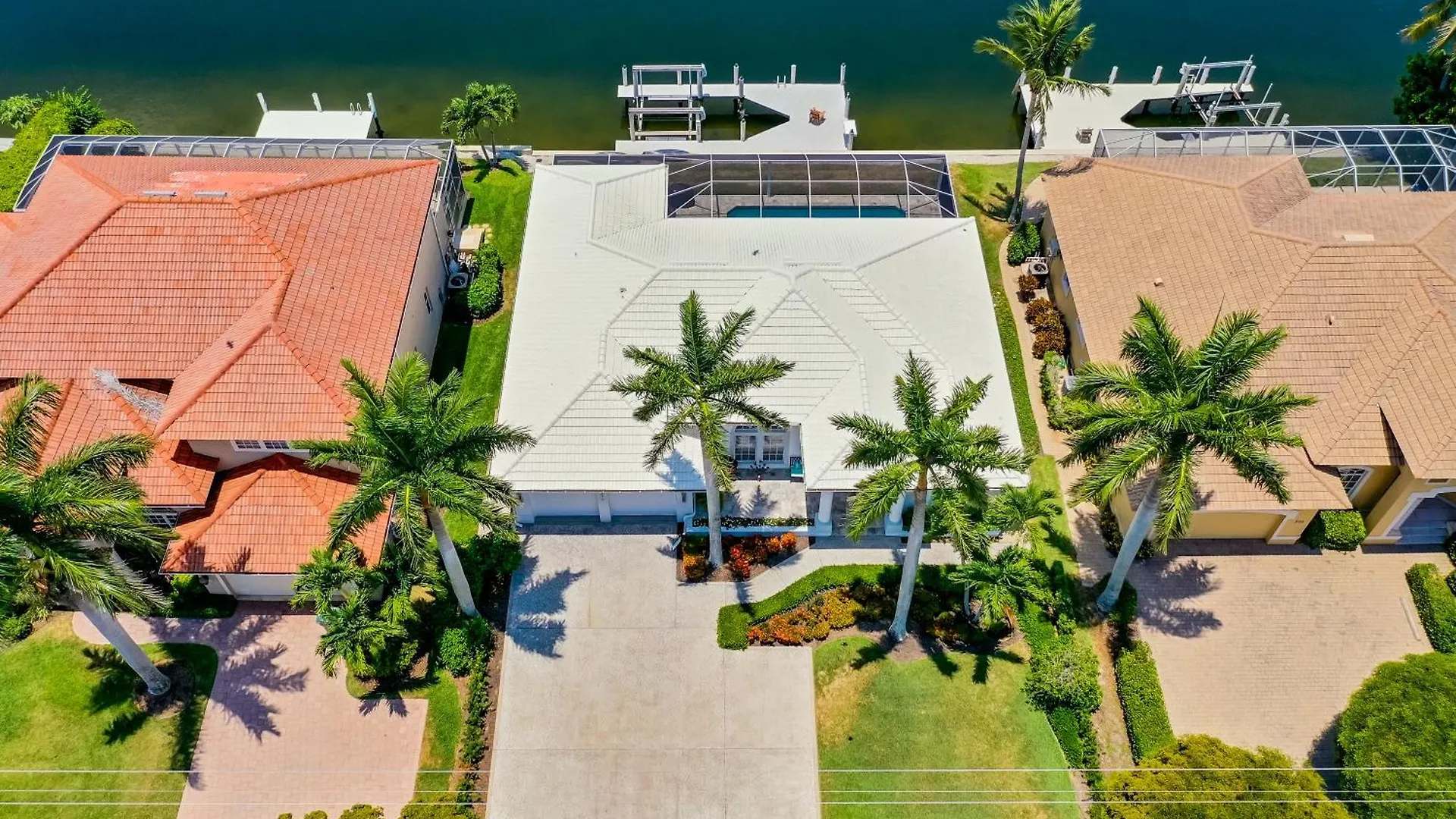 Waterfront 3 Bed I Wide Water Views I Heated Pool Marco Island
