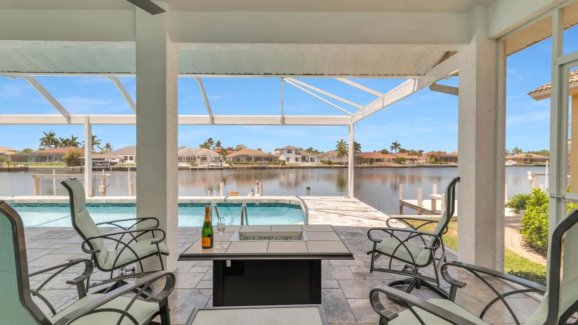 Waterfront 3 Bed I Wide Water Views I Heated Pool Marco Island