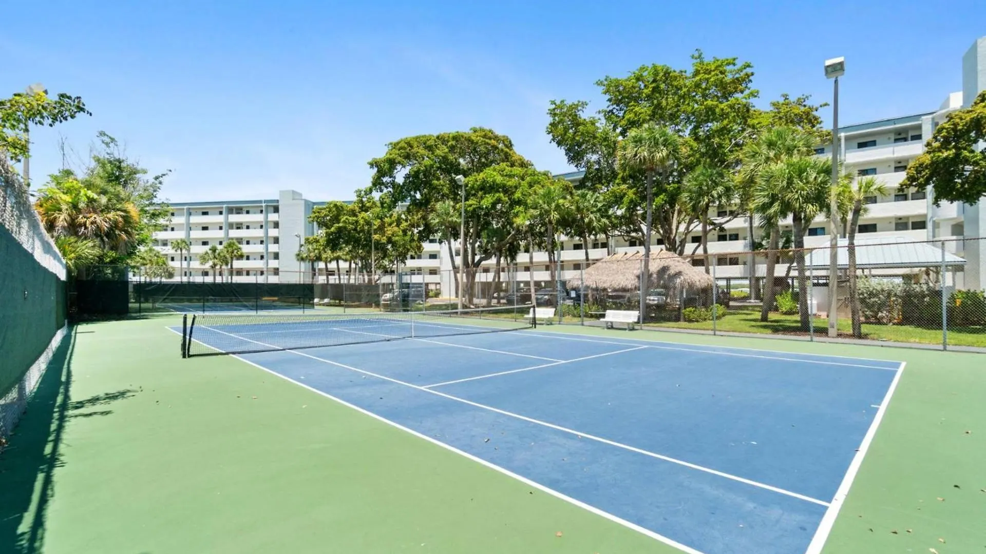 Riverside Club C309