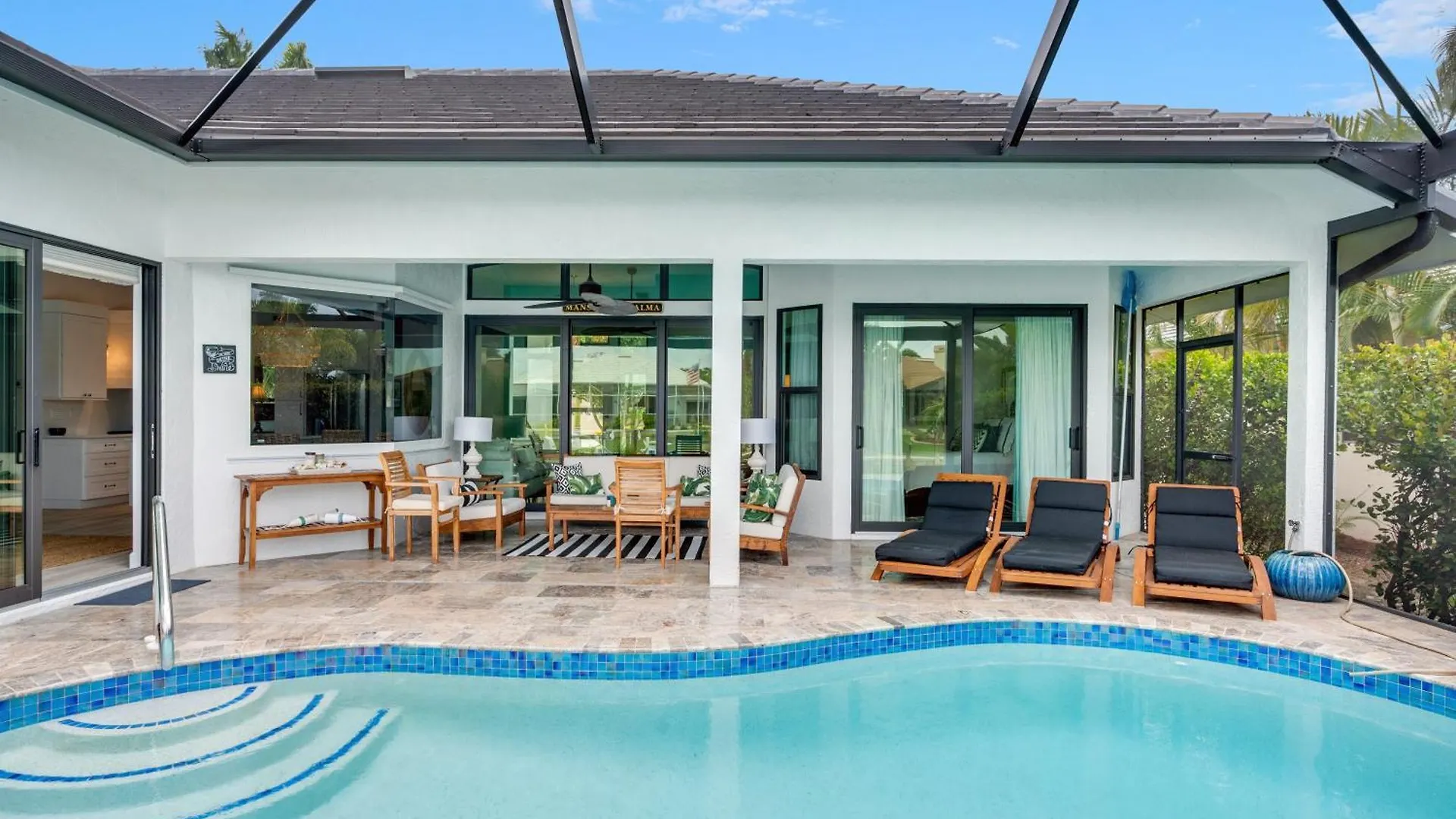 Holiday home Spectacular Waterfront Oasis With Sw Exposure On *
