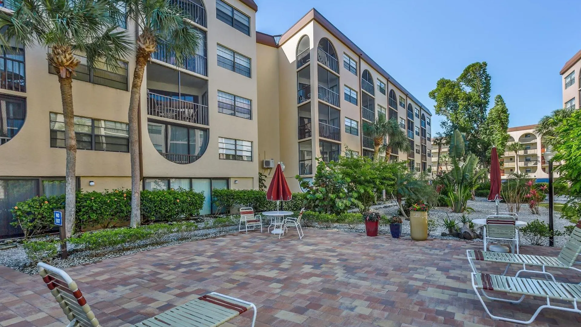 Anglers Cove D208 Marco Island