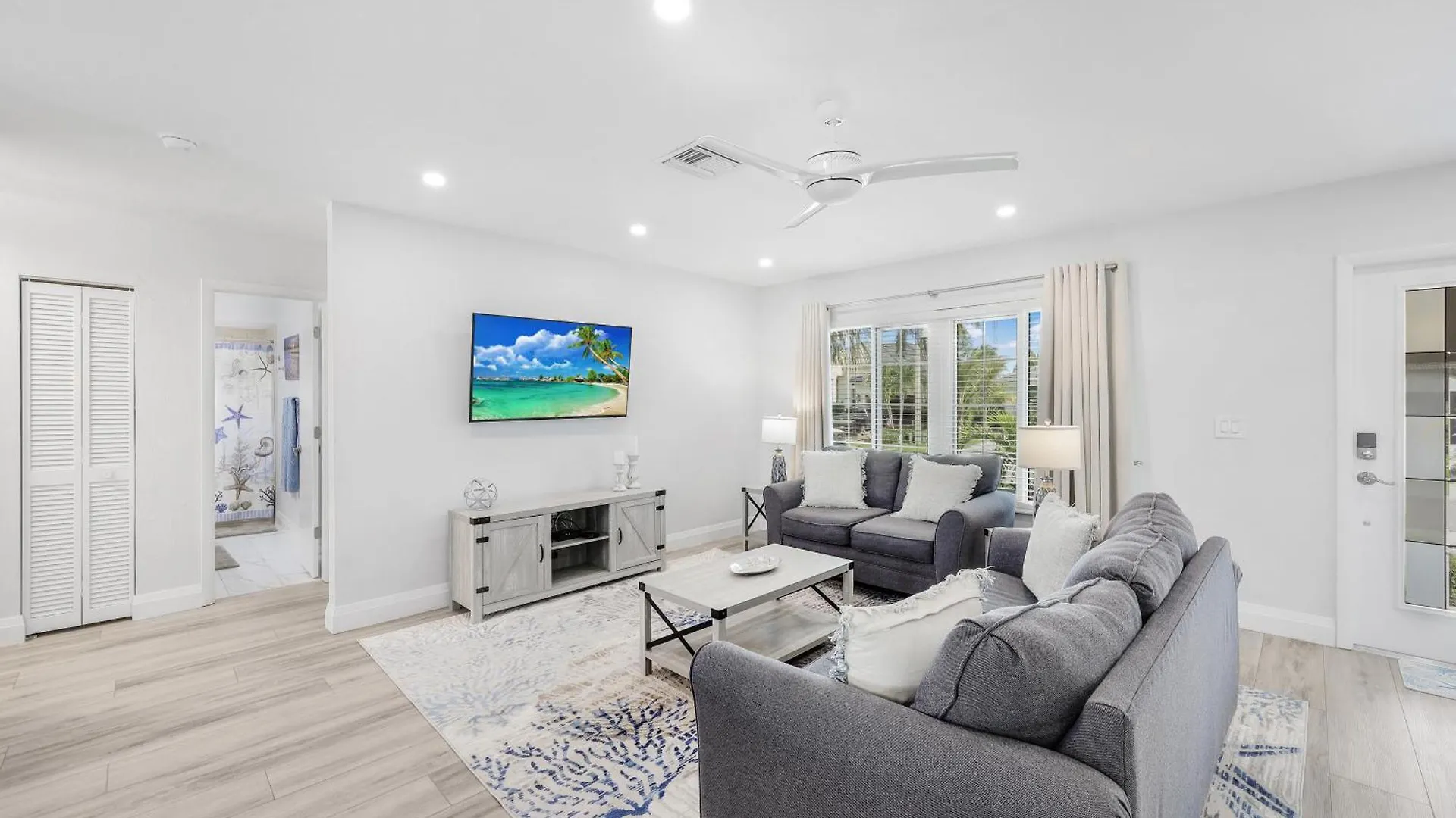 768 Sea Court Holiday home