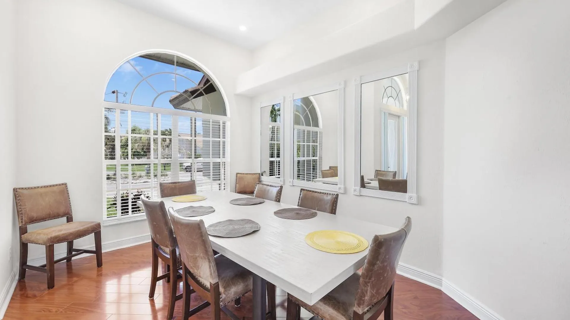 219 Sunflower Court * Marco Island