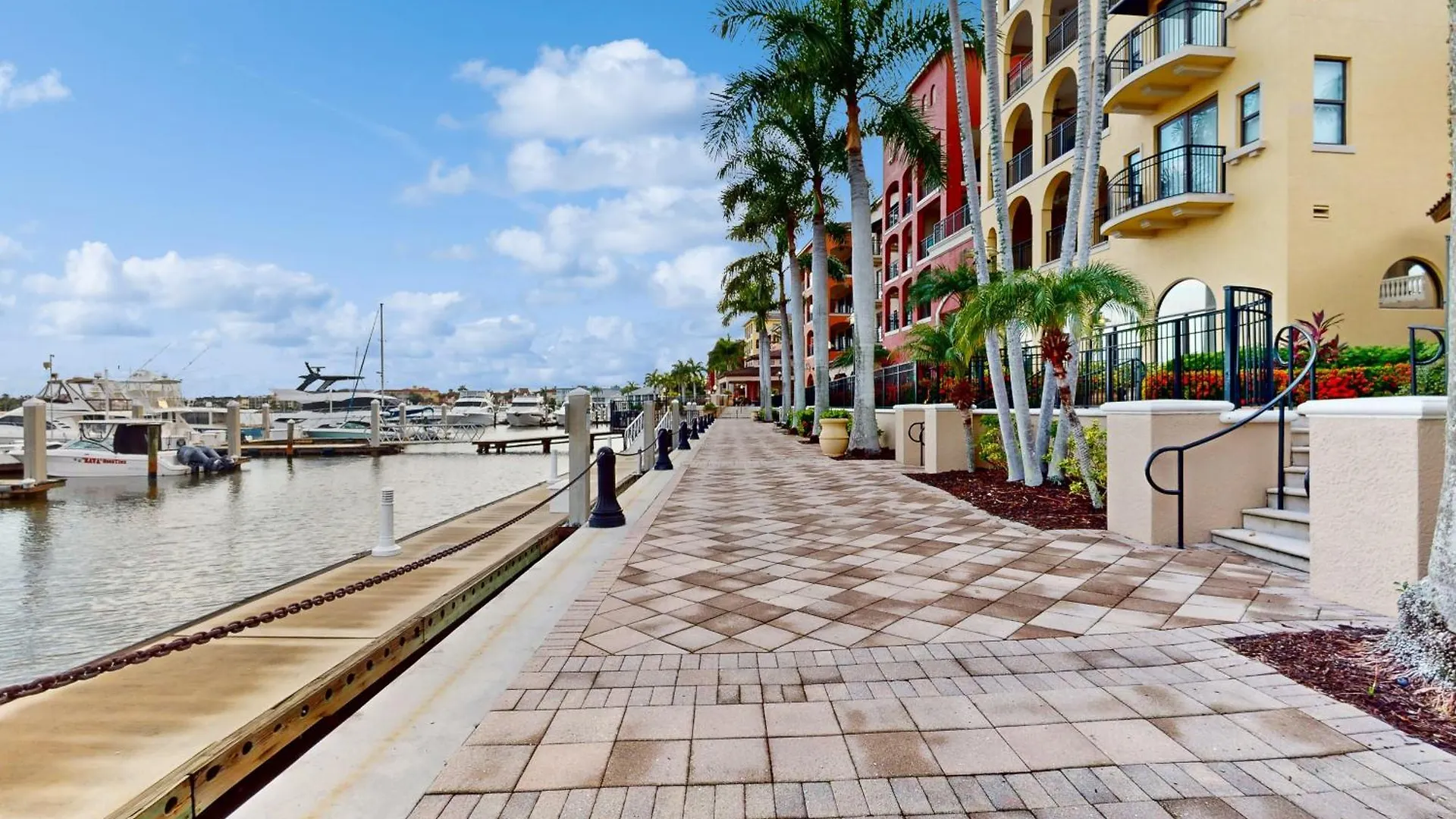 Apartment Shore To Please