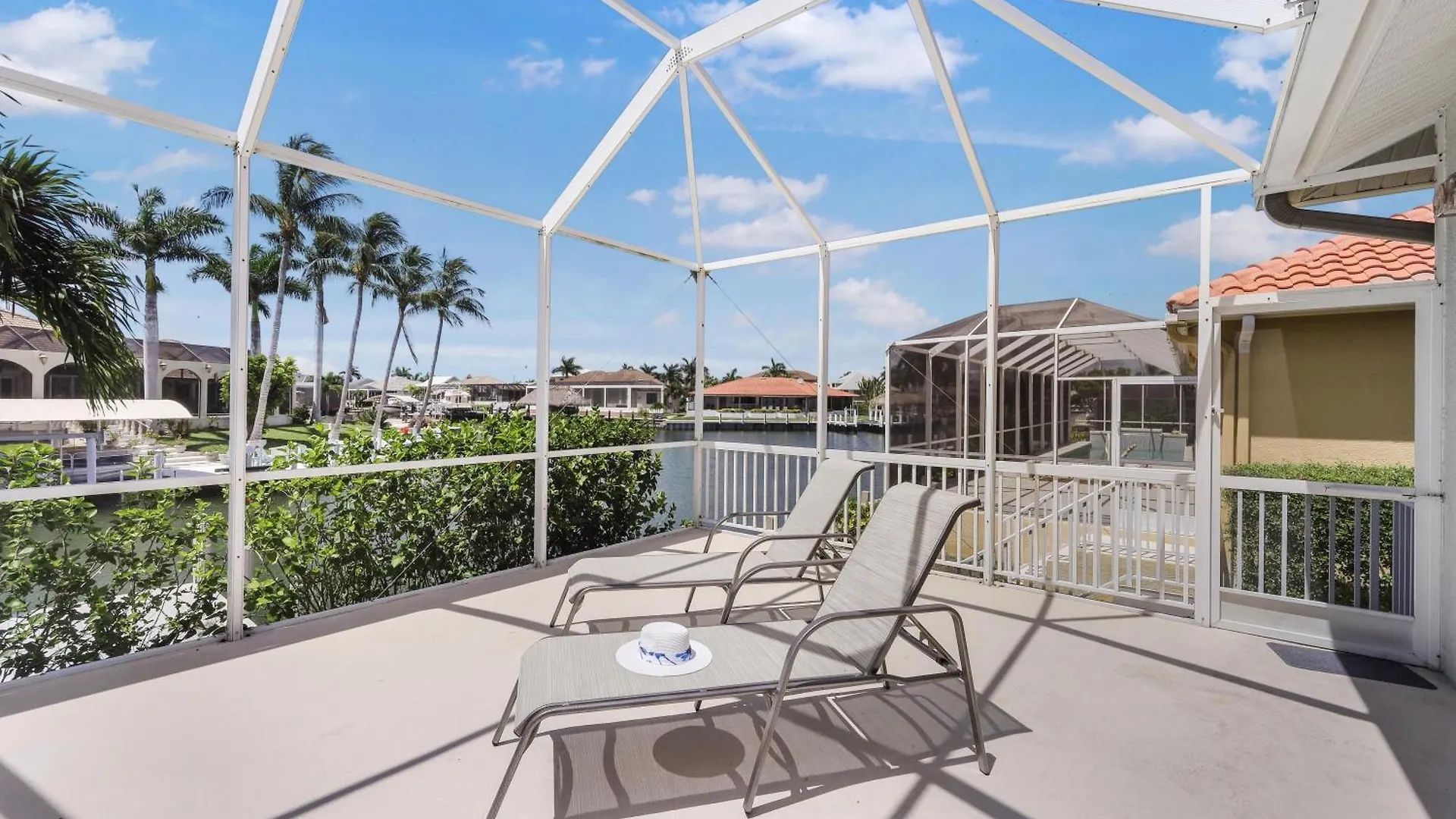 855 Banyan Court