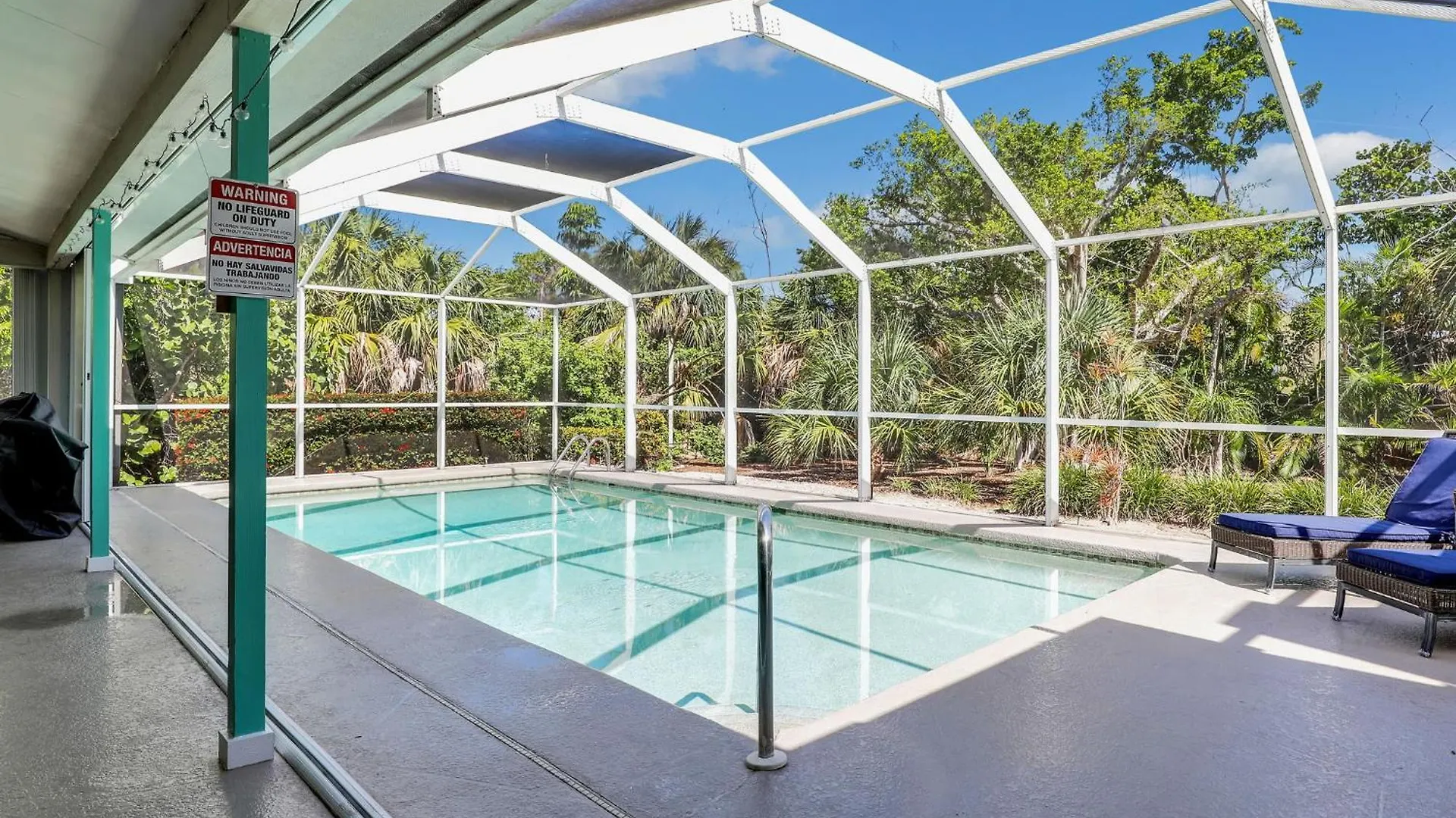 5 Beds 3 Bdr 2 Bath Heated Pool, Grill, Patio Marco Island