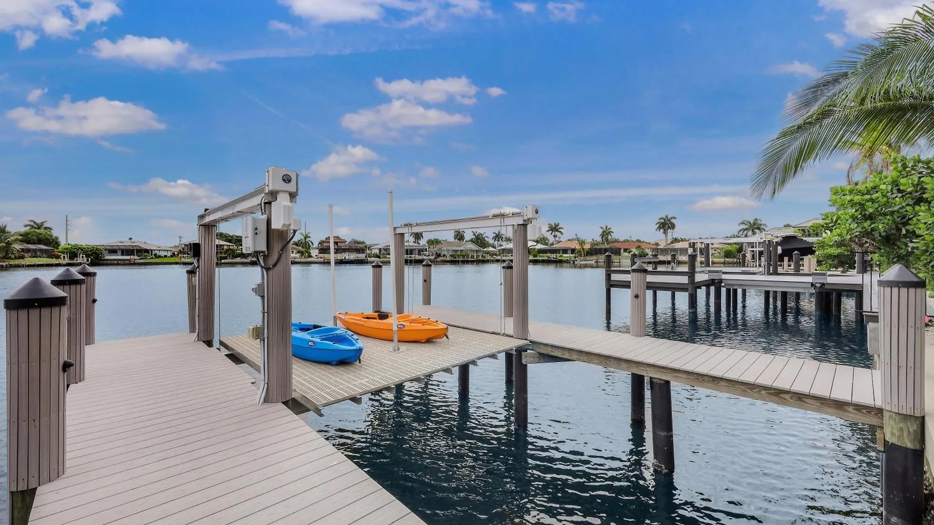 239 Sunflower Court * Marco Island